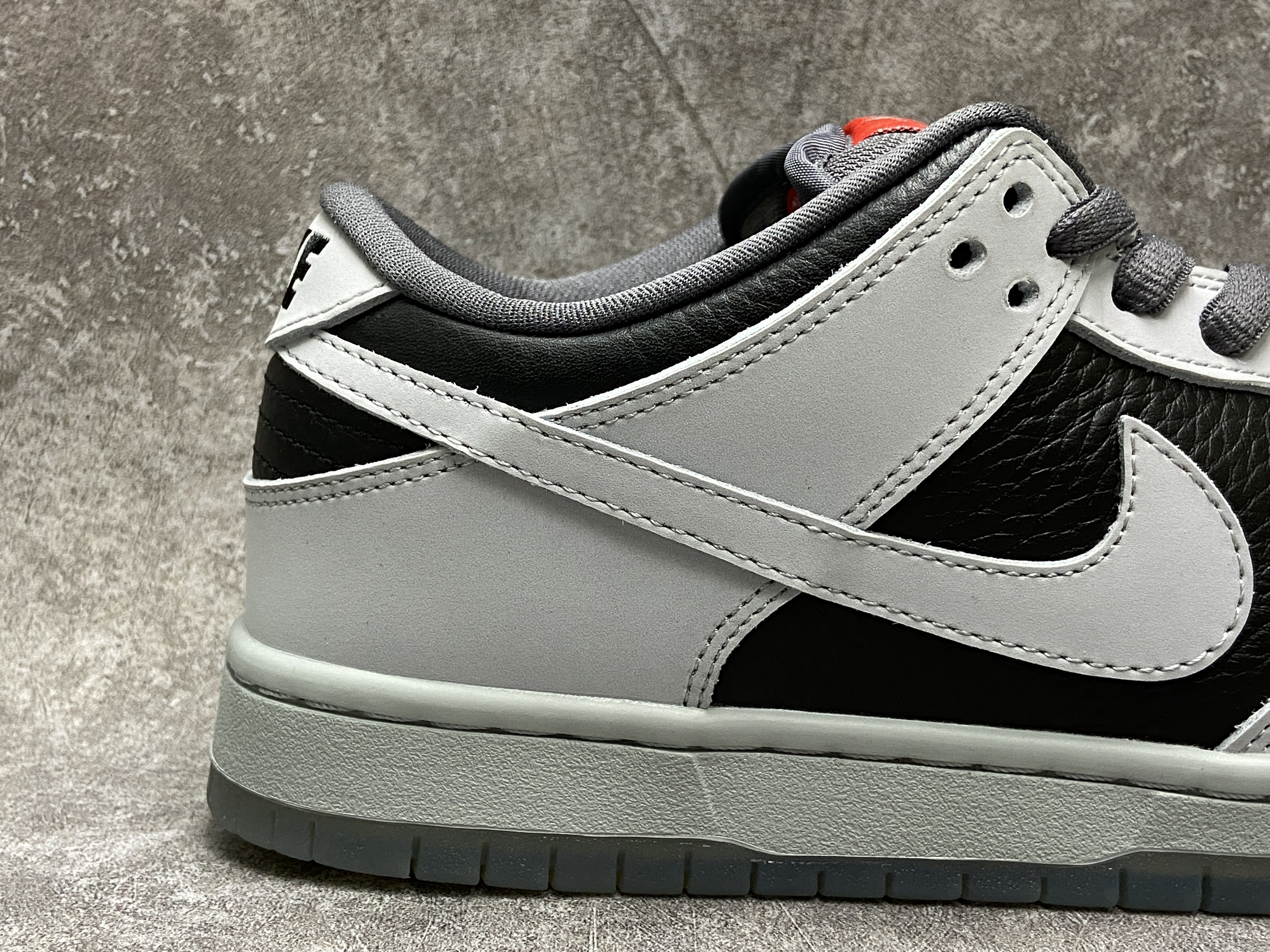 Nike Dunk SB Low Atlas 35MM Grey