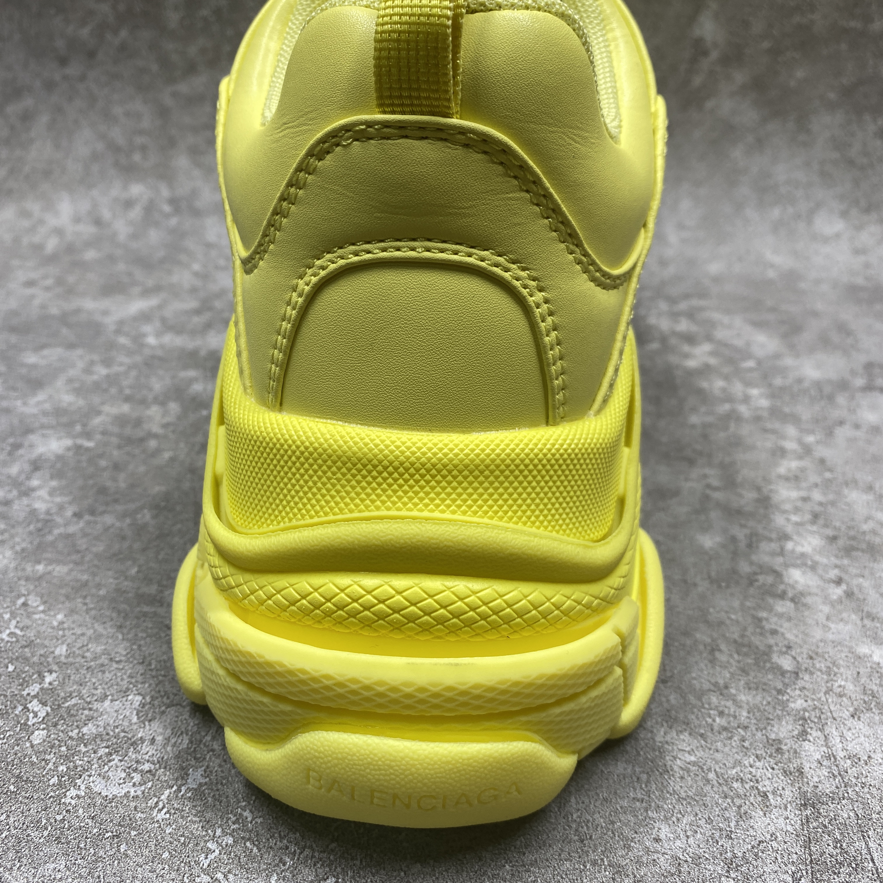 Balenciga Triple S Light Yellow