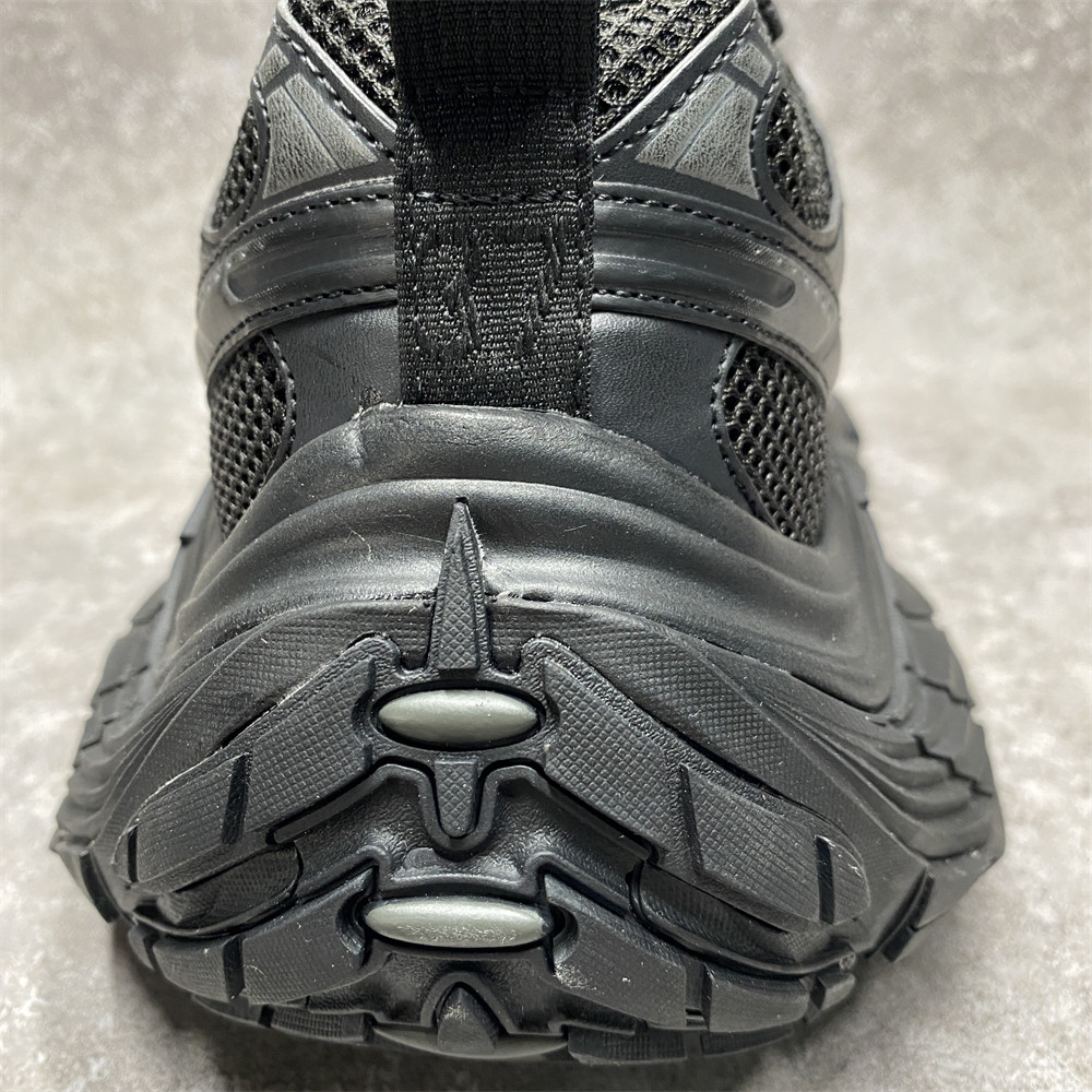 Balenciga 10XL Sneakers Black