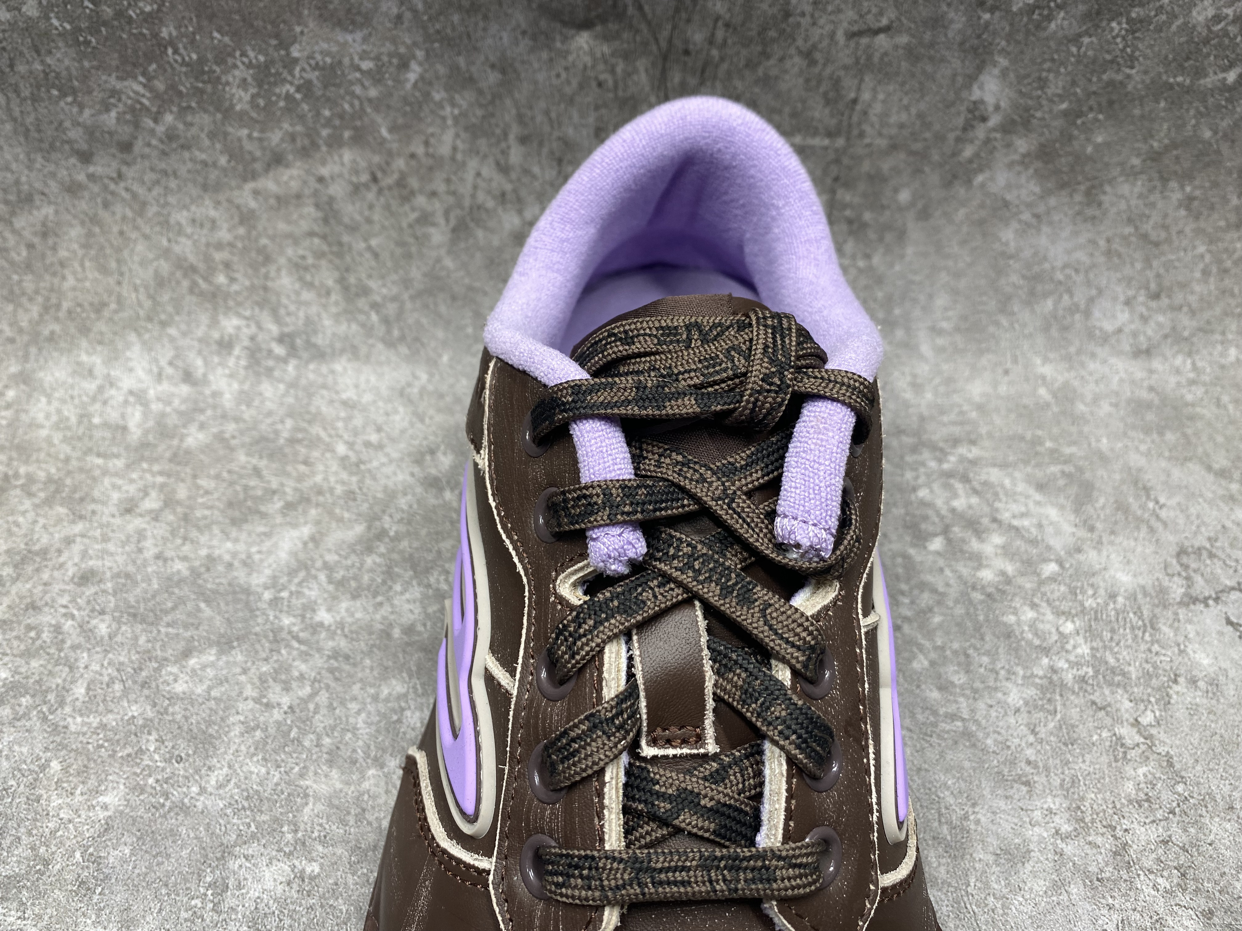 ua Ba*len*cia*ga hamptons medium worn-out sneaker in brown/lilac(run one size large)