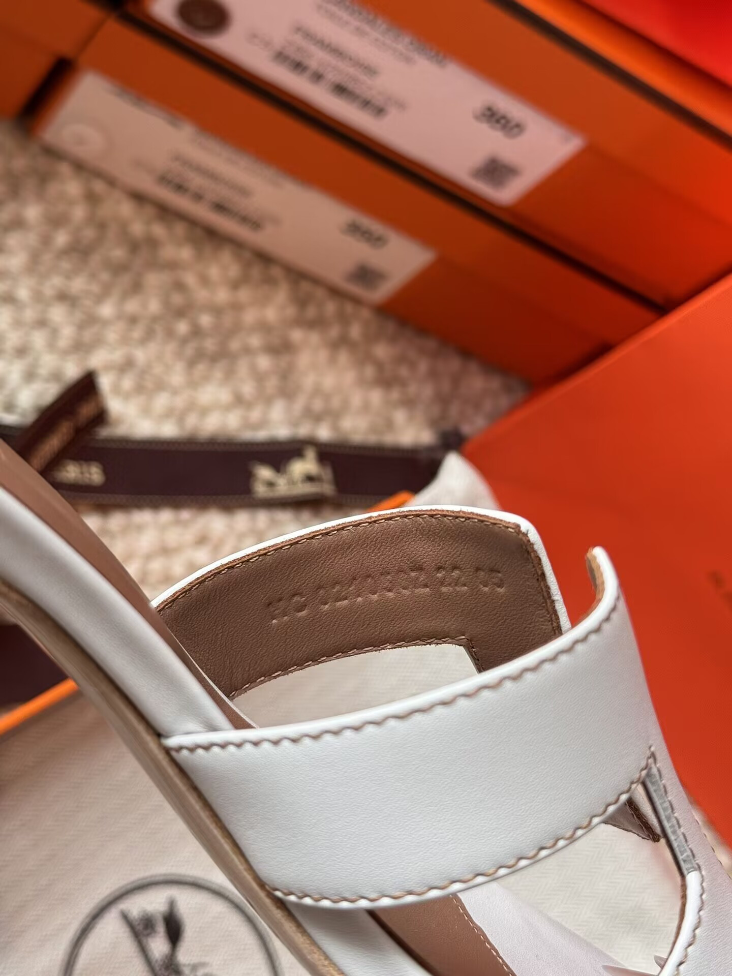 UA Hermès Oasis White Sandal