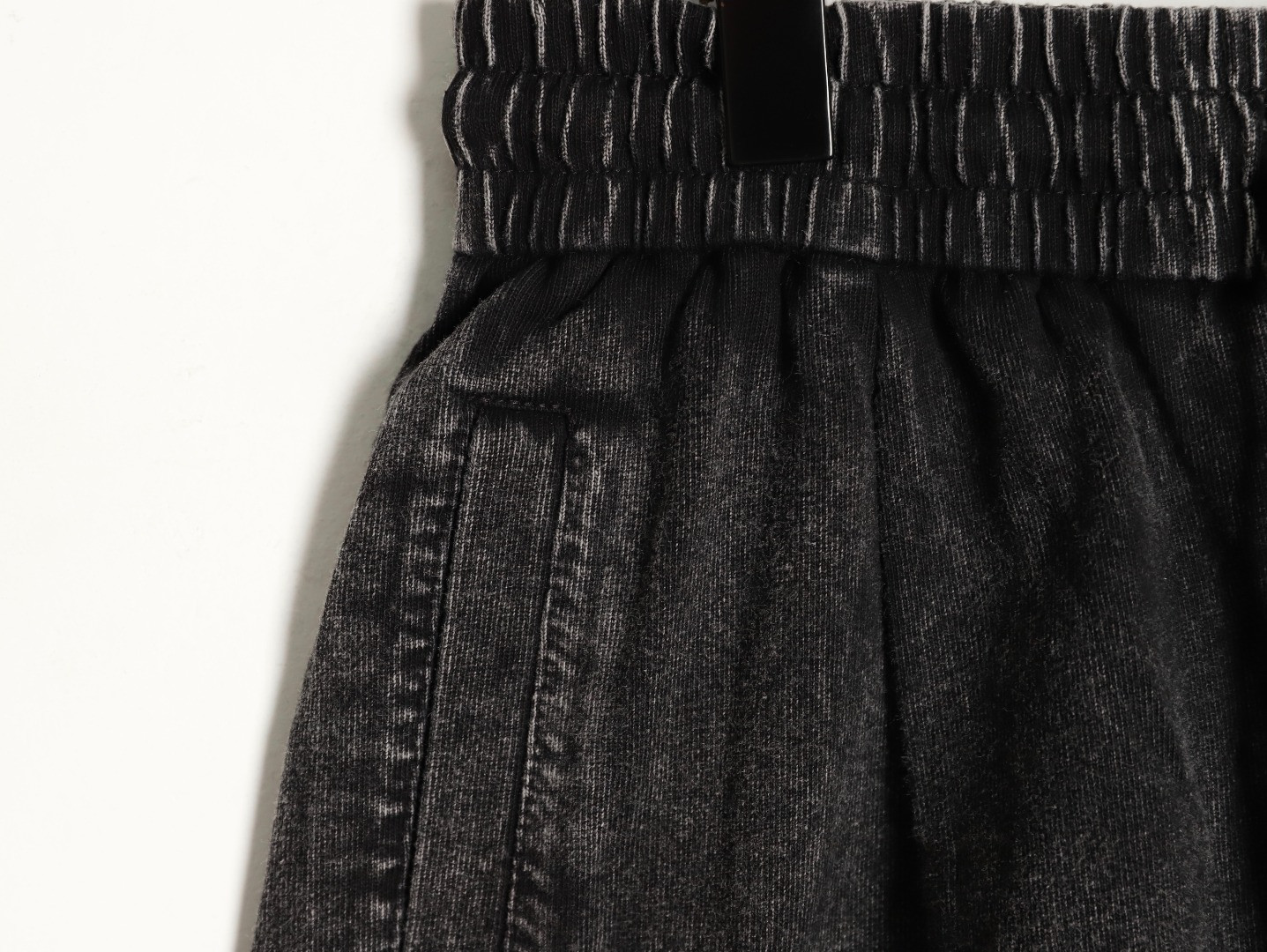 Ch**me He**ts 25ss shorts