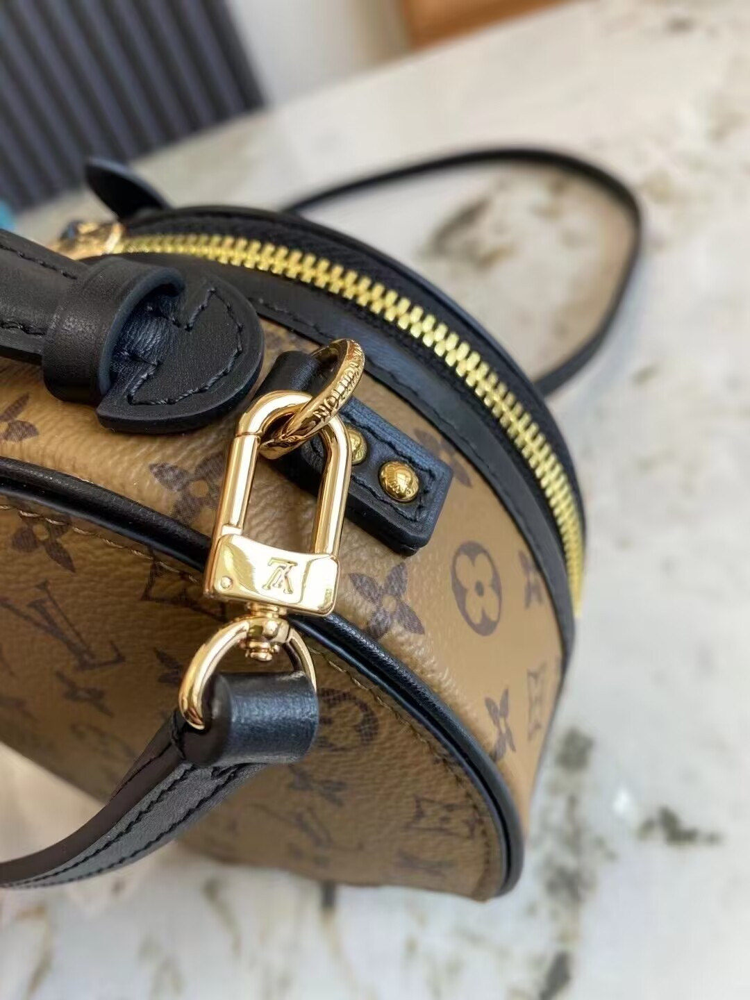 LV Mini Boite Chapeau M83614 13x12x6.5cm