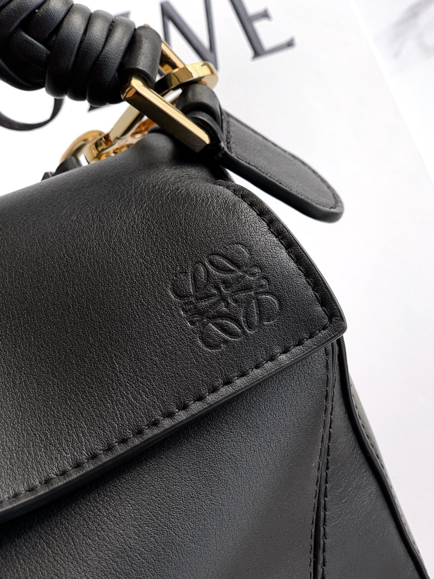 L0ew* small puzzle bag in smooth calfskin 16.5x24x10.5cm