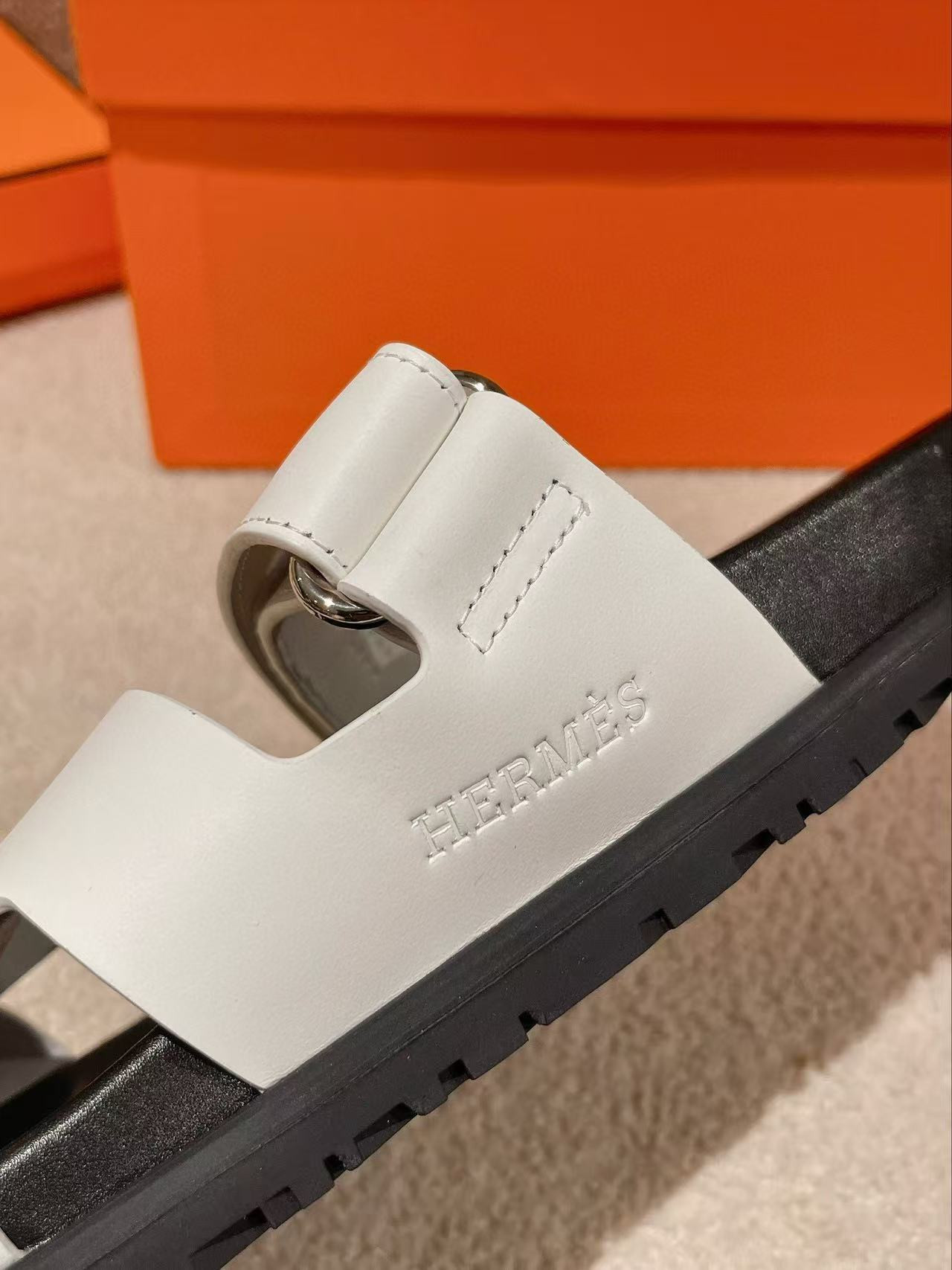 UA Hermès Chypre Sandal