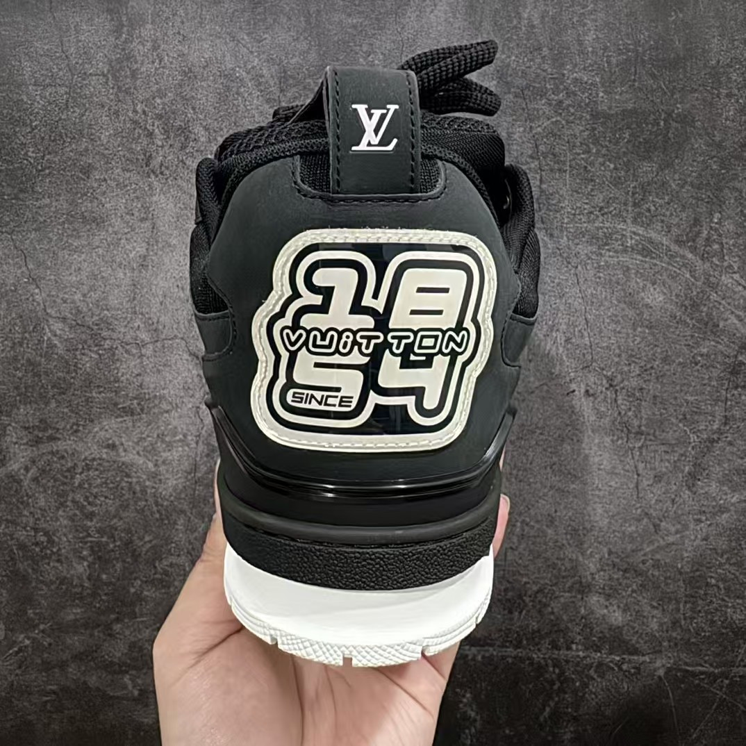 UA LV Skate Sneaker
