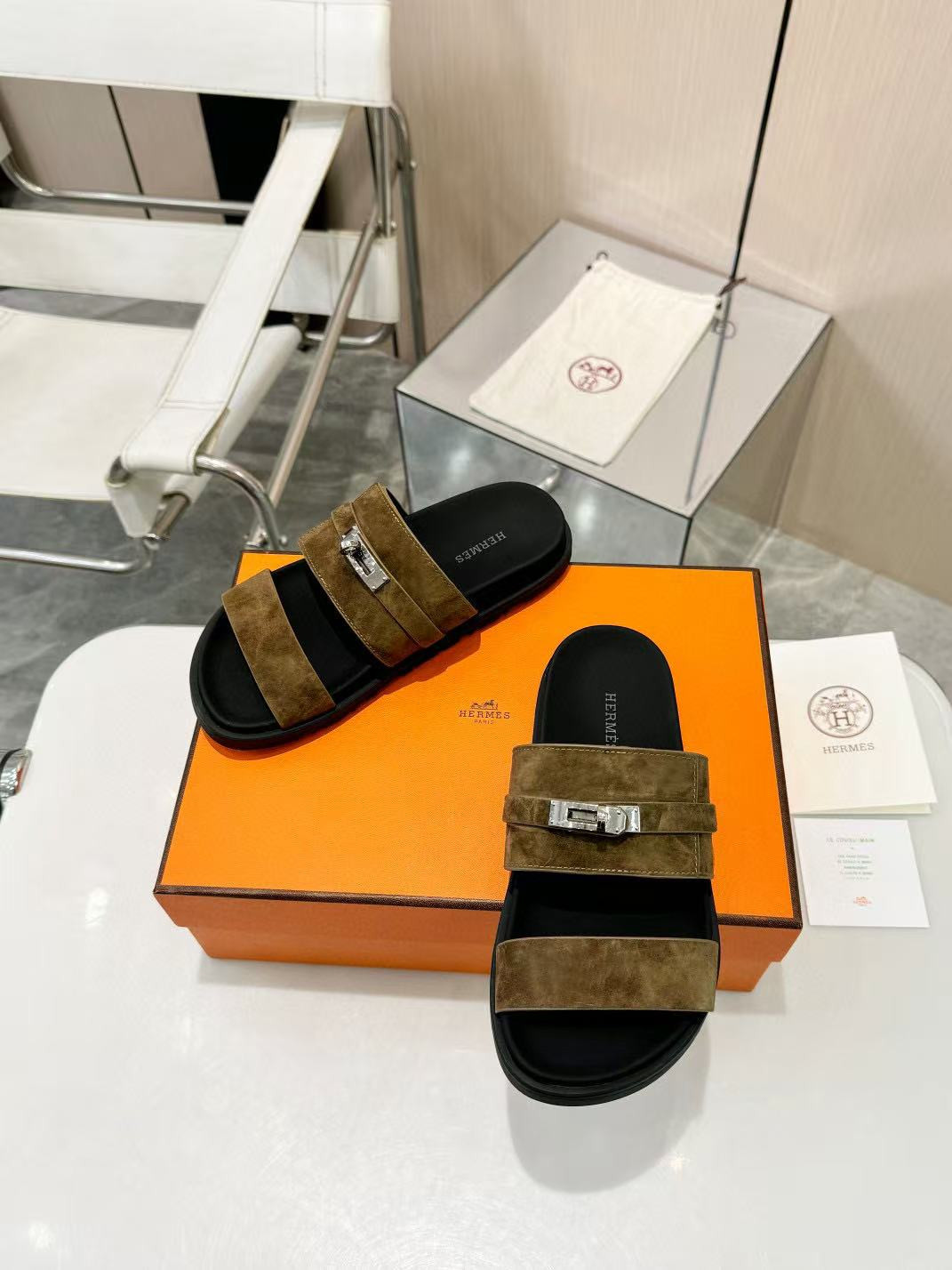 UA Hermès Jackson sandal