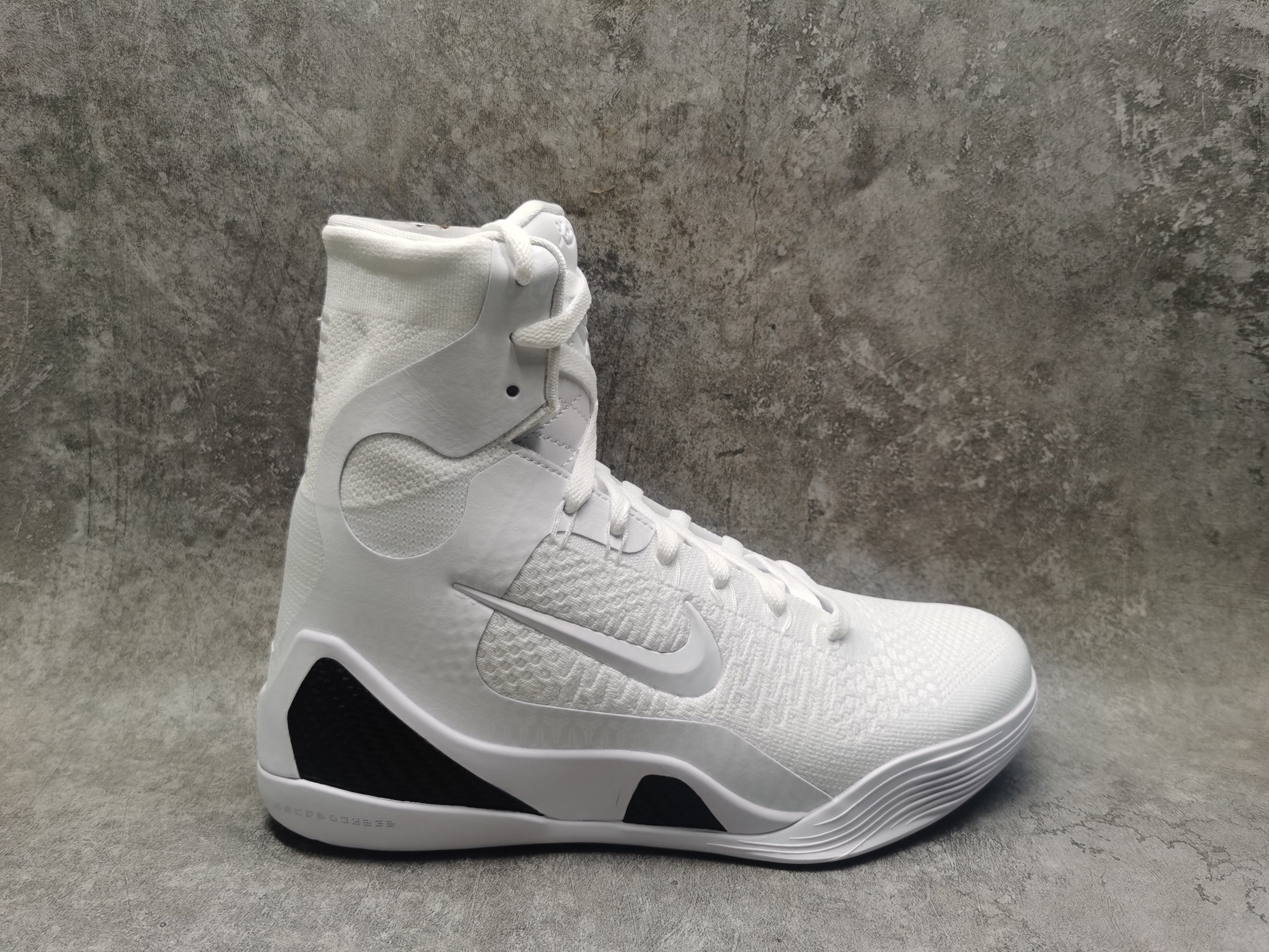 UA Nike Kobe 9 Elite Protro