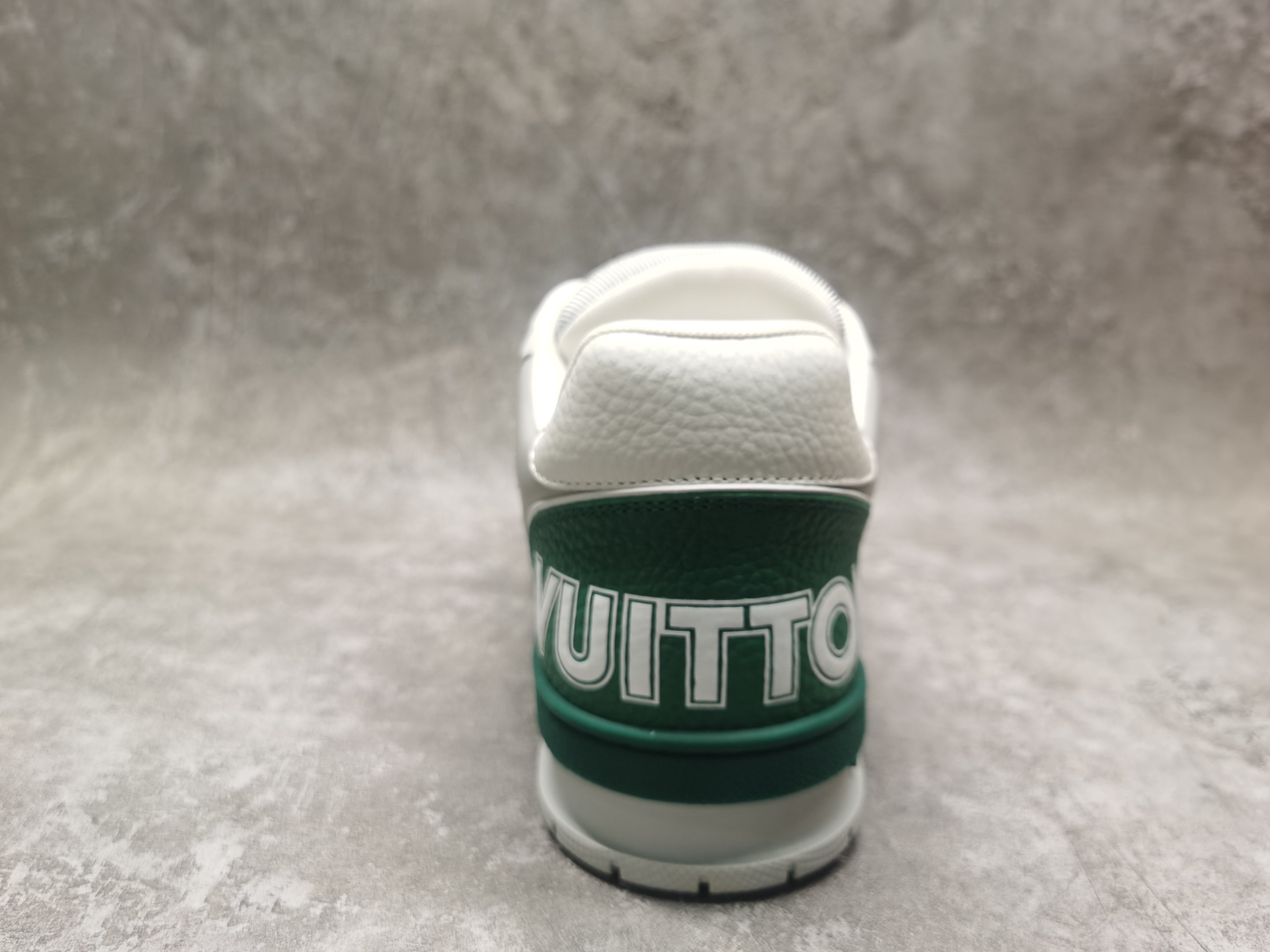 UA LV Trainer Sneaker