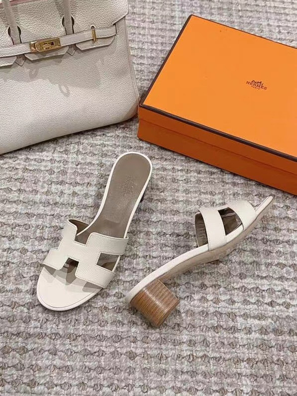 UA Hermès Oasis sandal