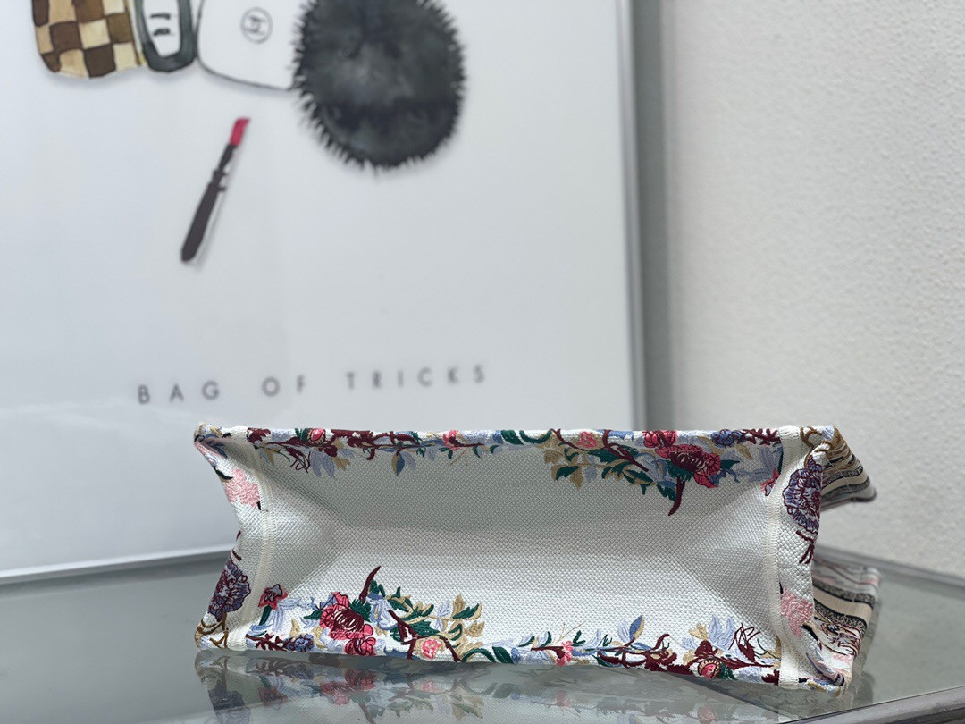 medium D*or book tote white multicolor dragon zodiac embroidery 36 x 27.5 x 16.5 cm