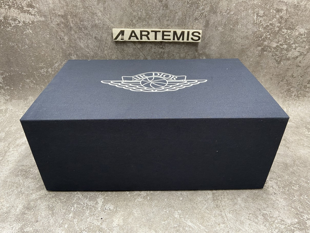 air jordan 1 retro low D*or (blue box version)