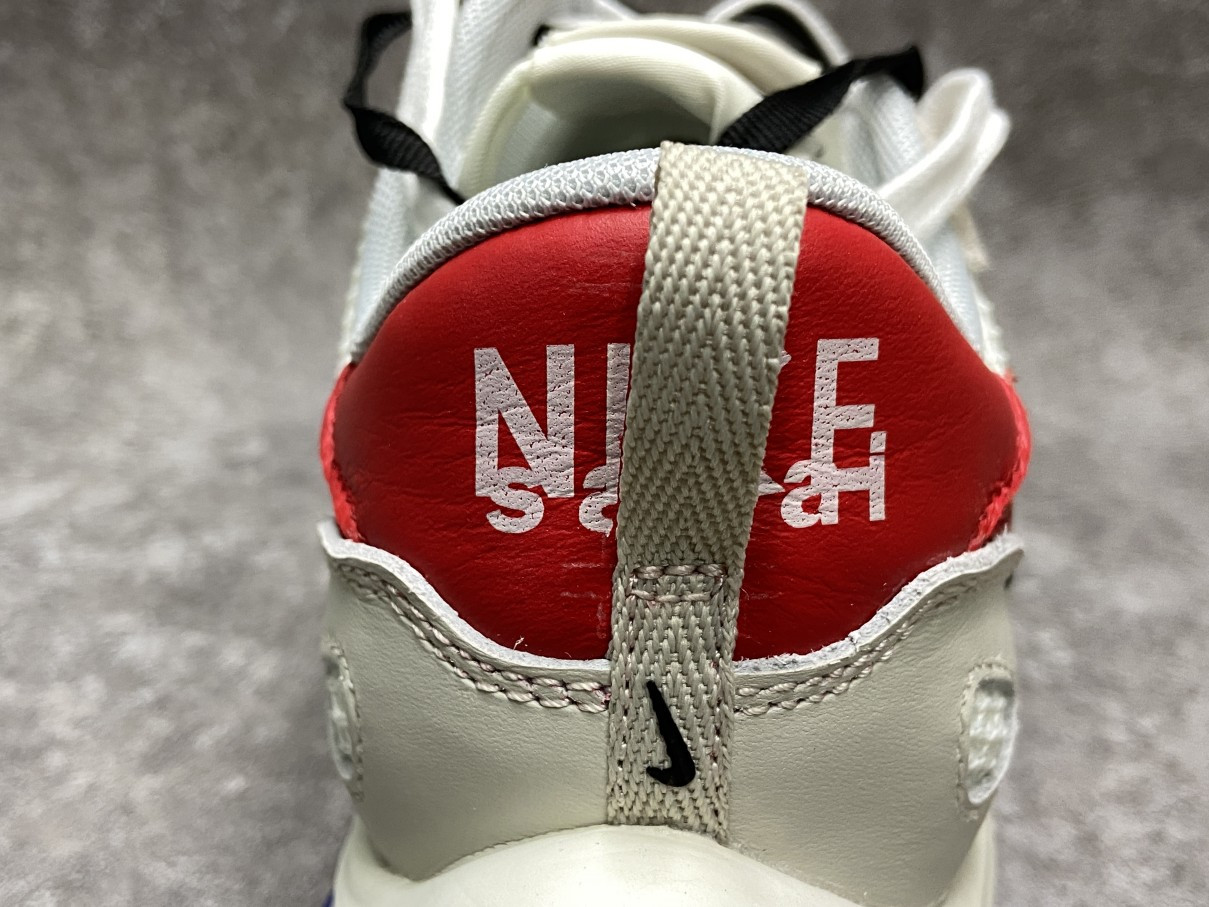 Nike Vaporwaffle sacai Sport Fuchsia Game Royal