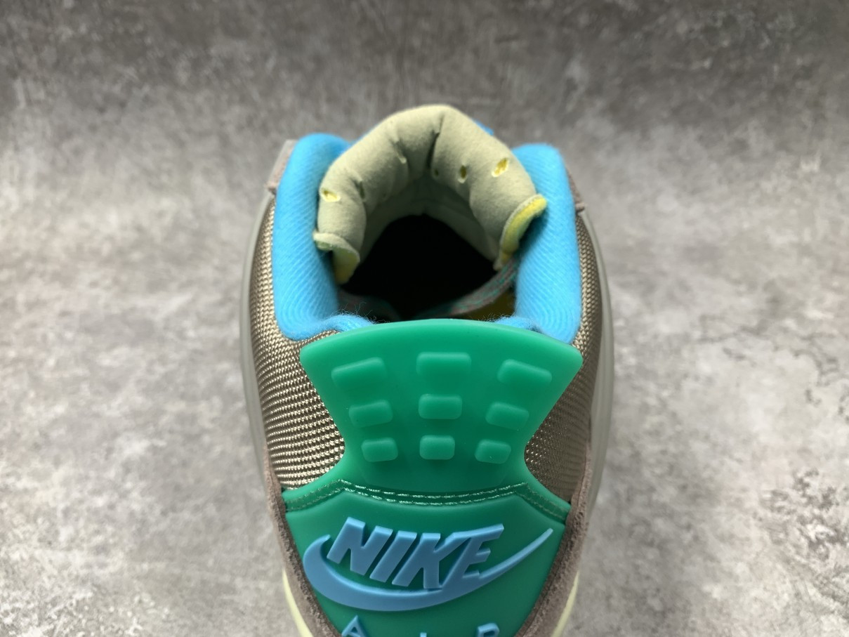 Air Jordan 4 x Union Taupe Haze