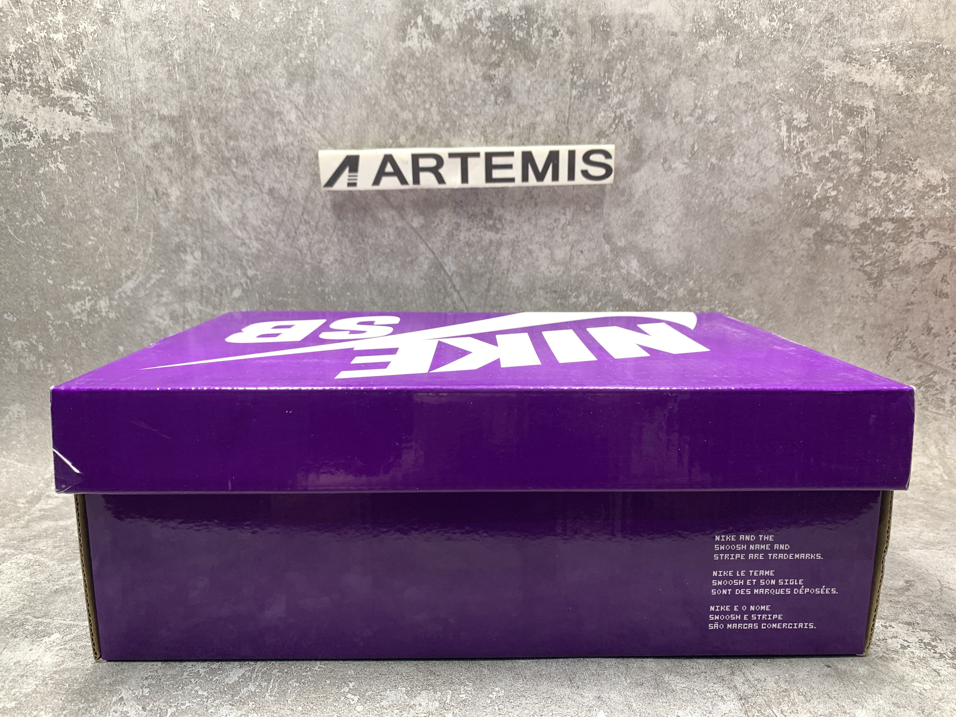 Nike SB Dunk Low Laser Blue