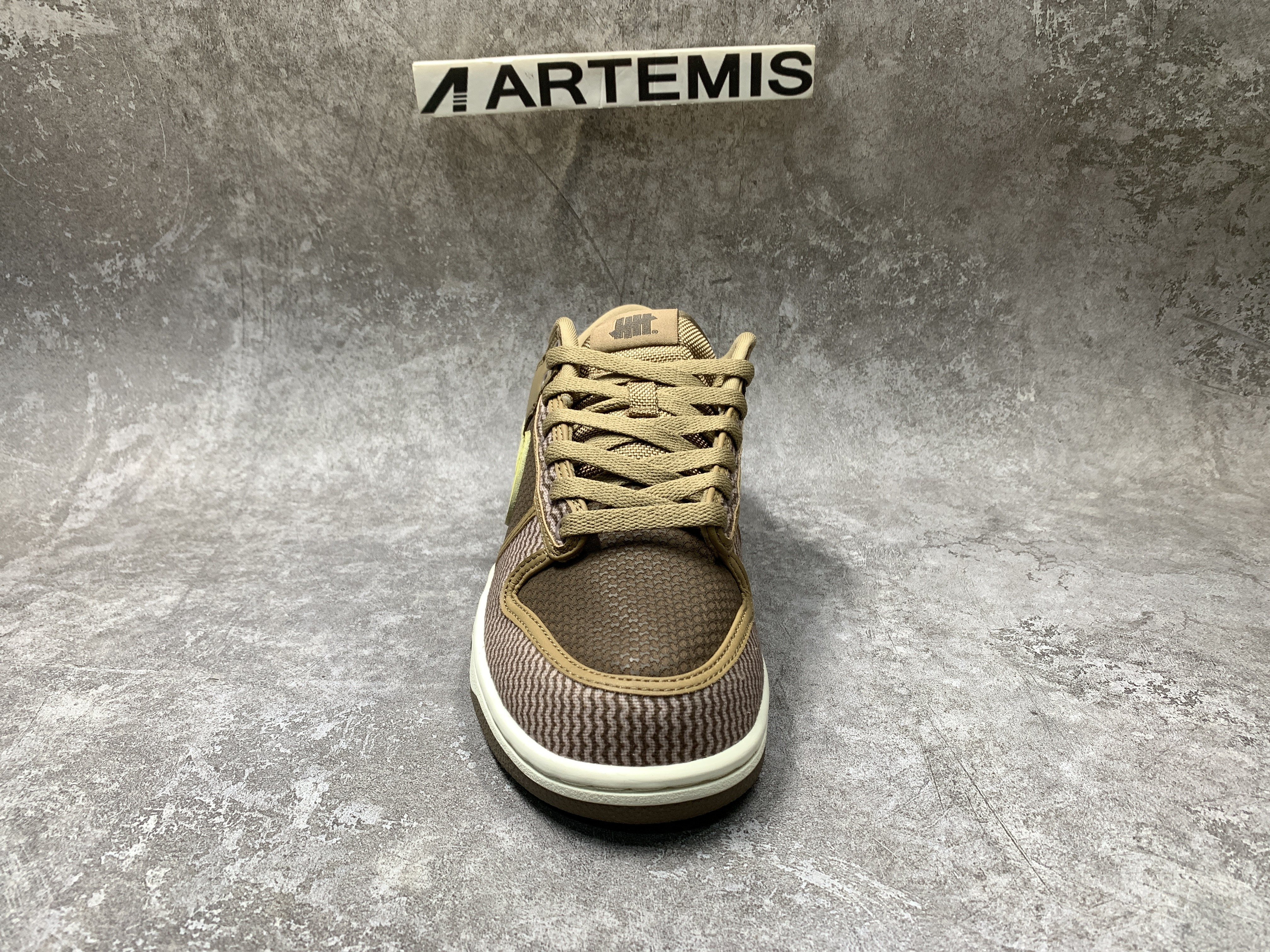 Nike Dunk Low SP UNDEFEATED Canteen Dunk vs. AF1 Pack