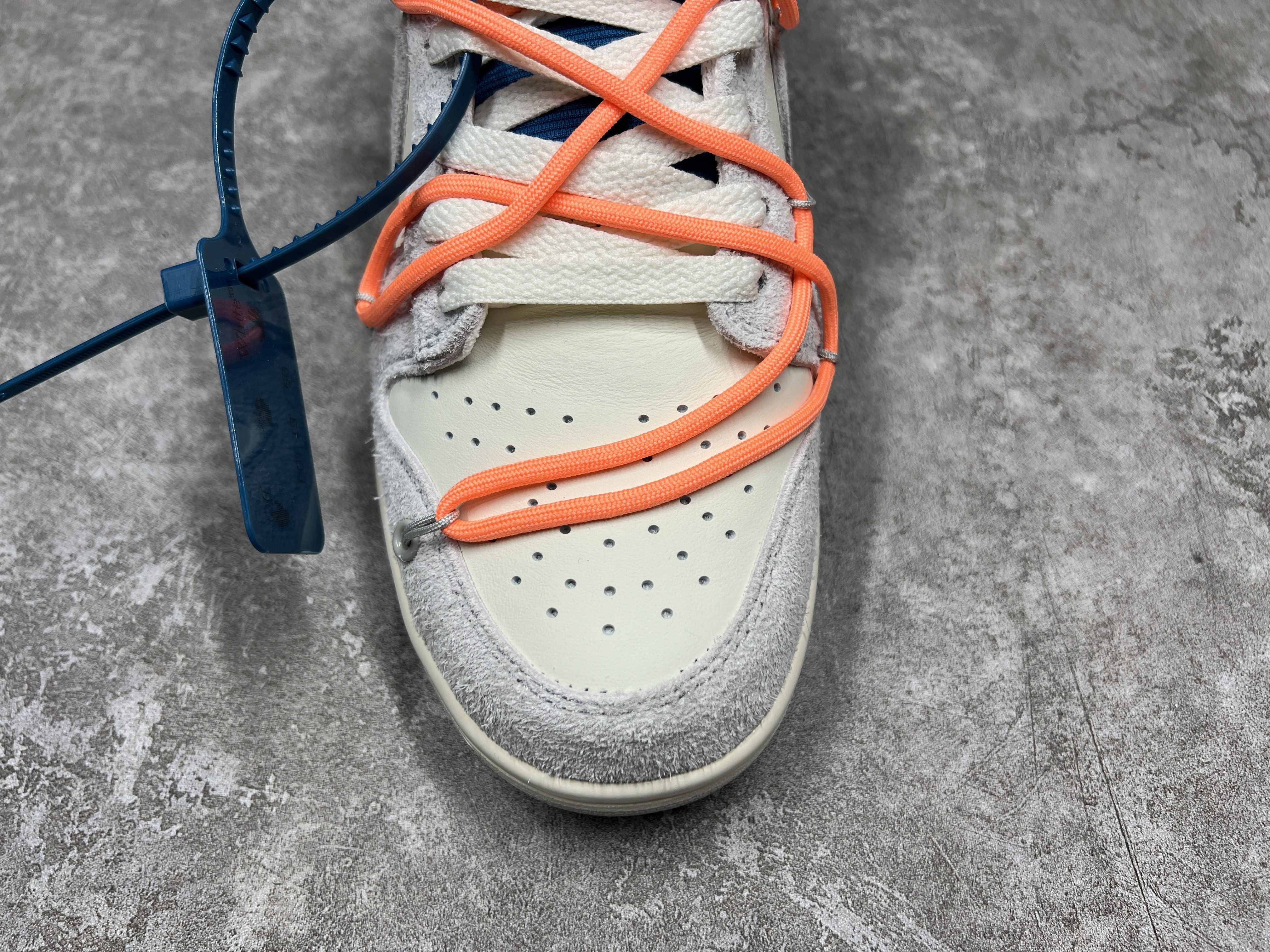 Nike Dunk Low Off-White Lot 19