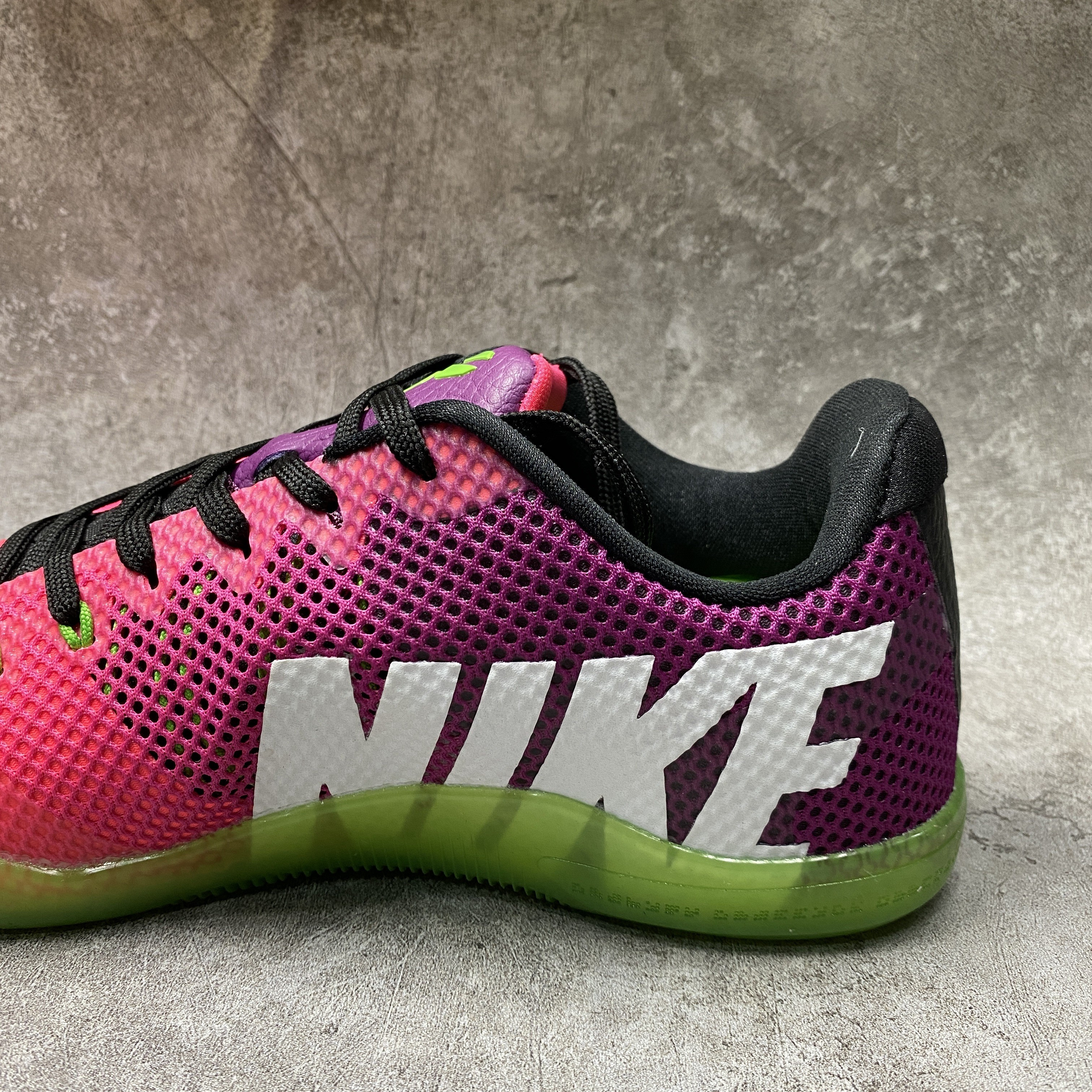 Nike Kobe 11 EM Low Mambacurial