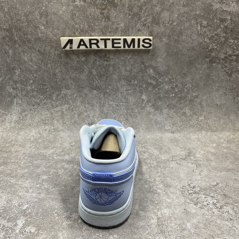 Air Jordan 1 Low SE Mighty Swooshers