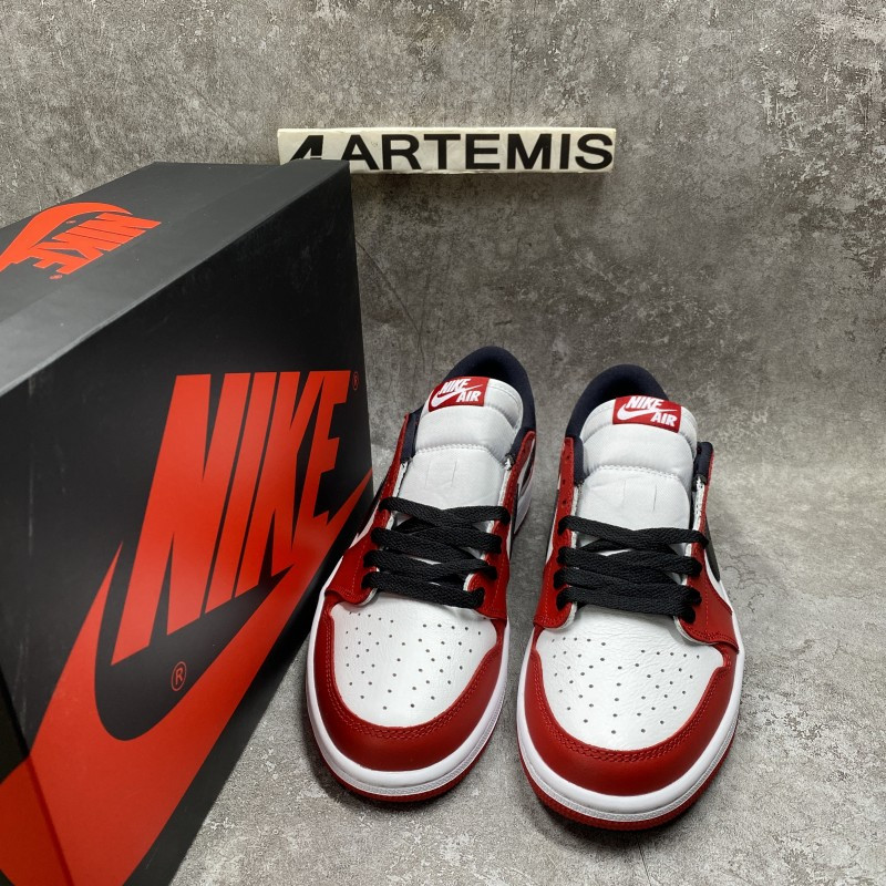 Air Jordan 1 Retro Low Chicago (2022)