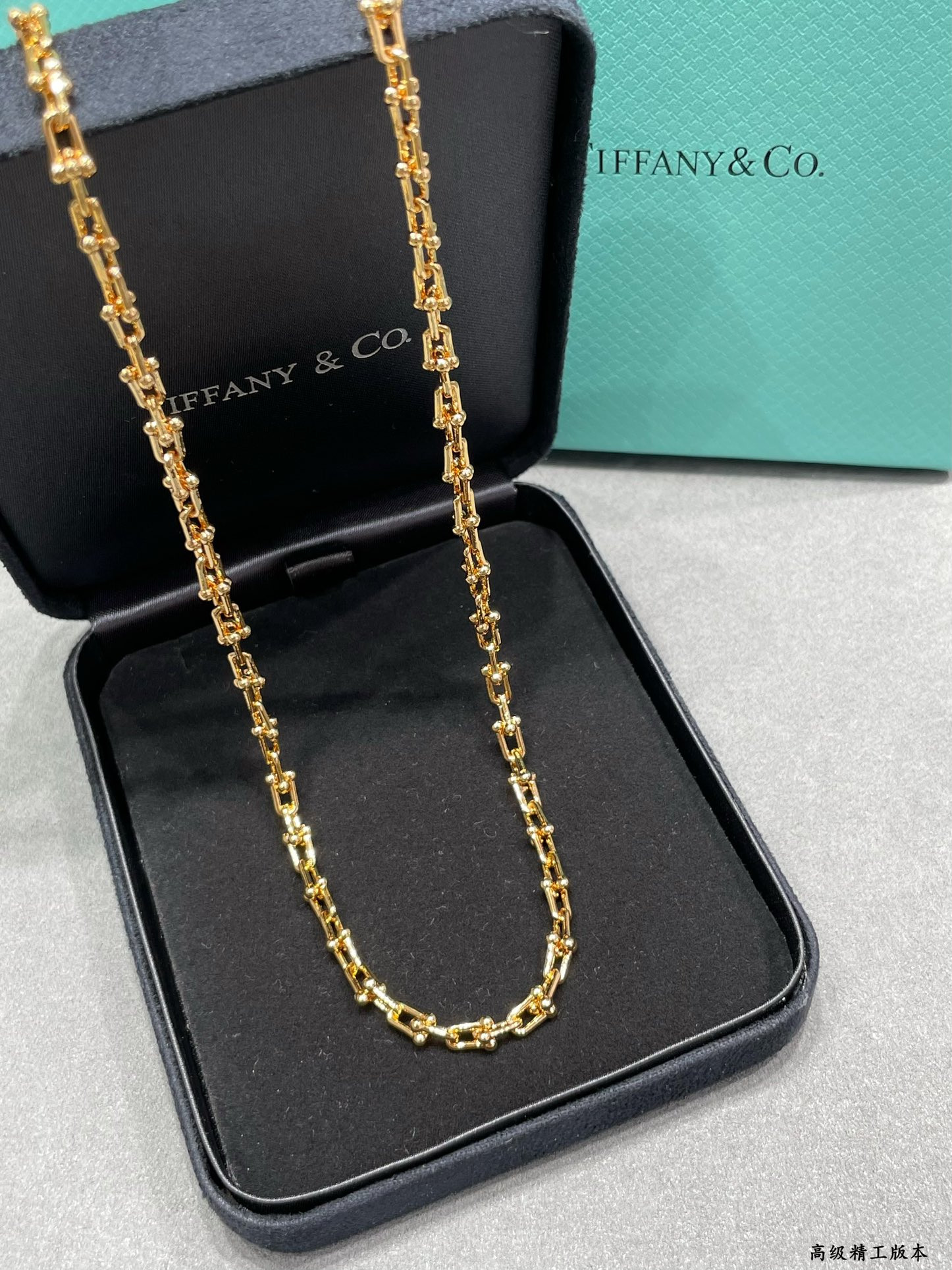 T*f*ny & co. u-link chain necklace