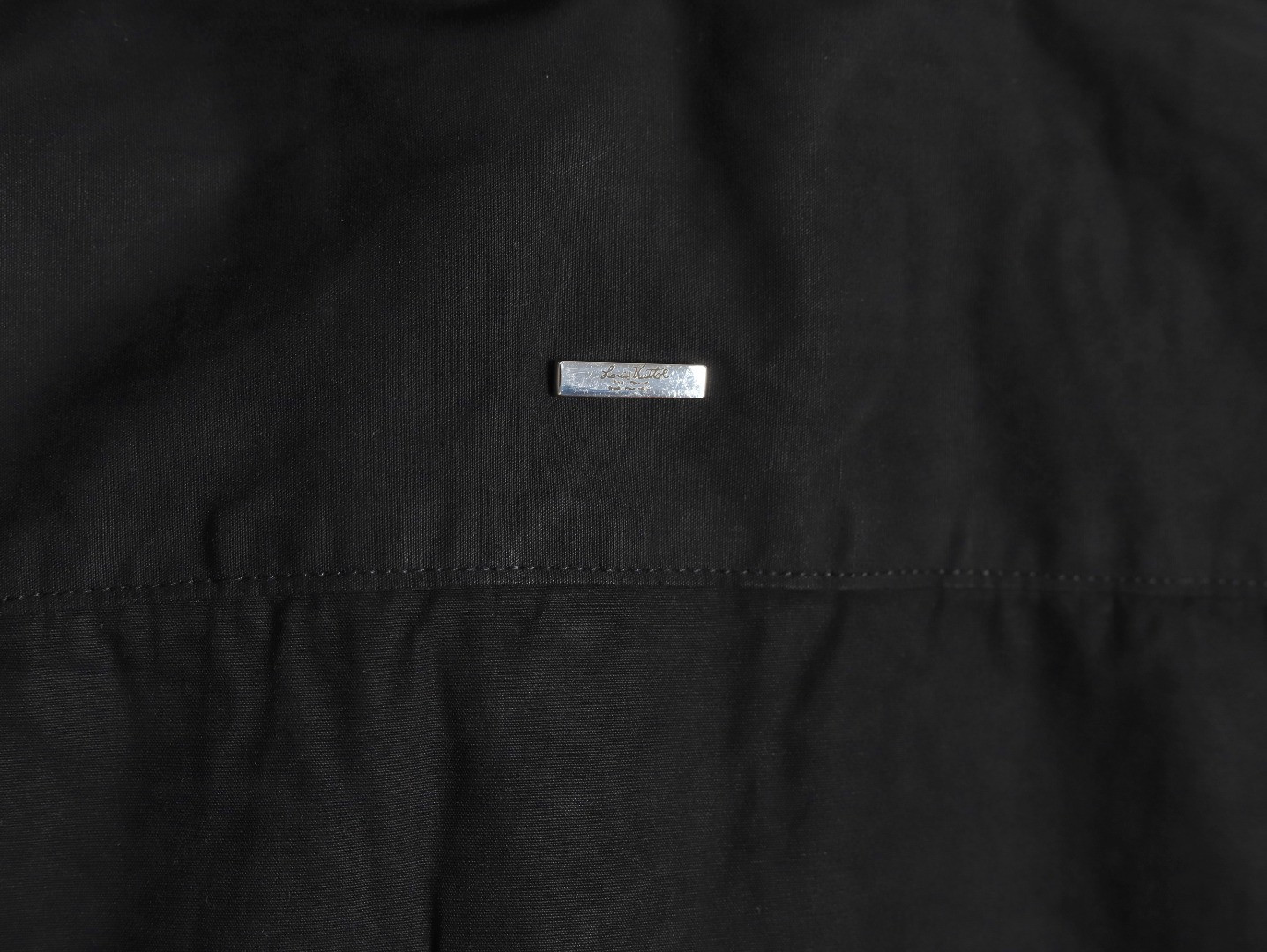 l0*is V*t0n lv long-sleeved shirts