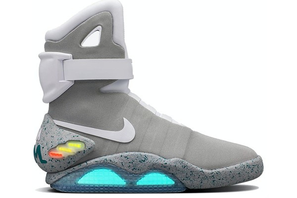 Nike Mag 'Back To The Future'(Auto Lacing Fuction)