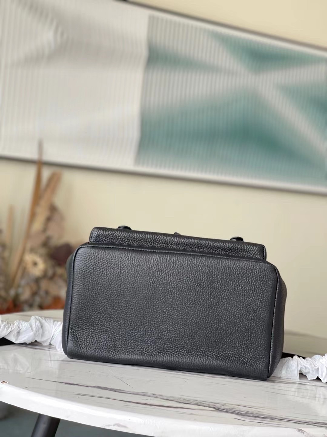 LV CHRISTOPHER SLIM BACKPACK M58644