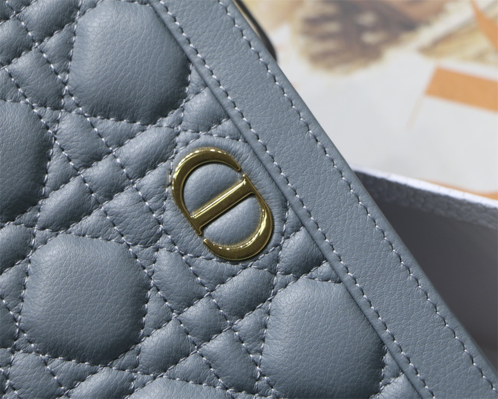 d*or caro zipped pouch with chain blue S*pple cannage calfskin 19 x 14 x 4.5 cm