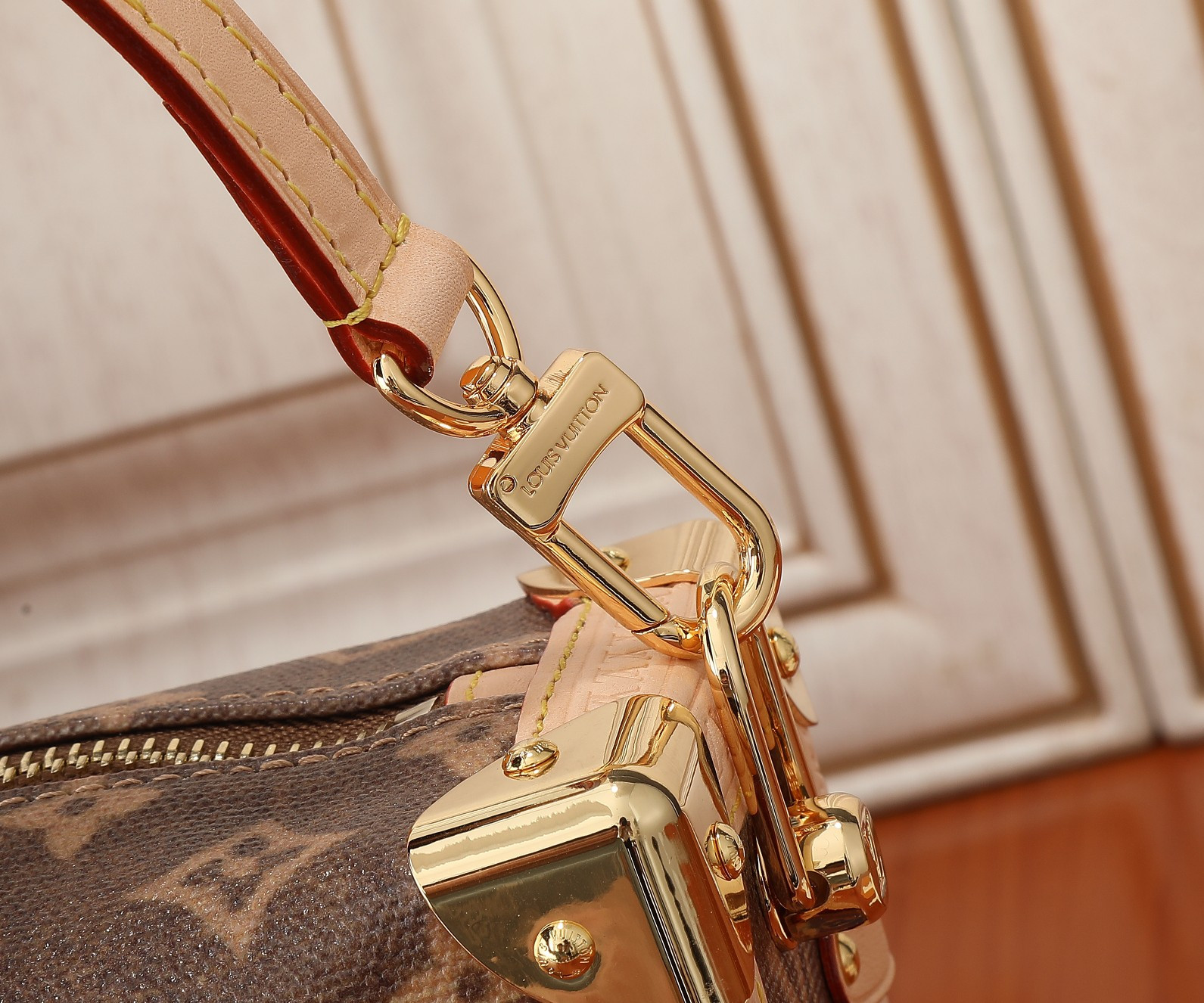 LV Side Trunk MM M47085 8.3 x 5.5 x 2.4 inches