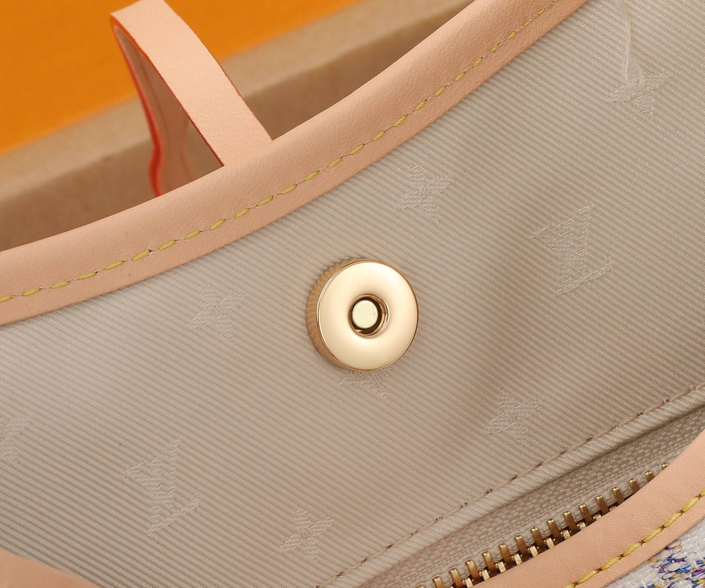 LV CarryAll PM M24707 11.6x9.4x4.7 inches