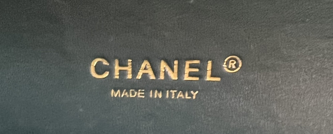 Ch*el classic 11.12 handbag tweed & gold-tone metal 6 × 9.9 × 2.5 in