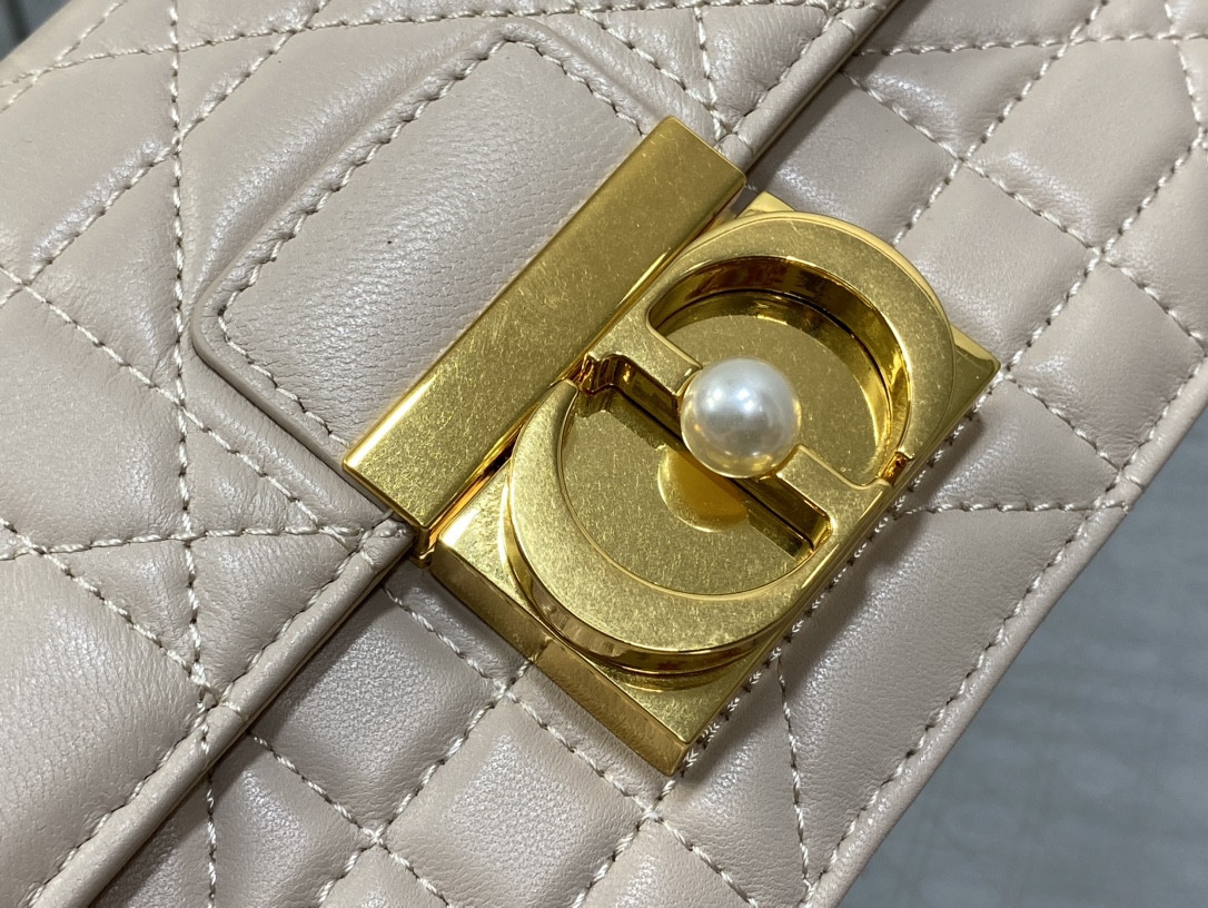 D*or small ange bag pink latte macrocannage calfskin 20 x 12 x 5 cm