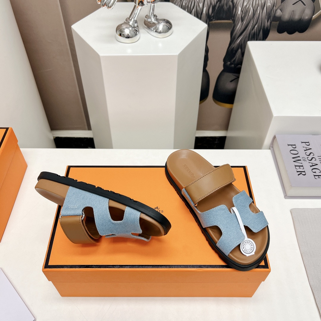 UA Hermès Chypre sandal