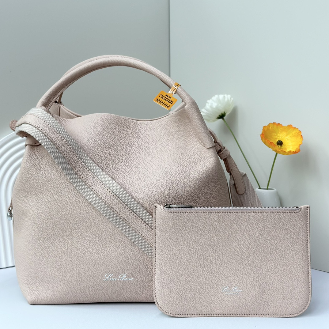 L**o p*ana large bale bag grained calfskin 24 x 20 x 27 cm