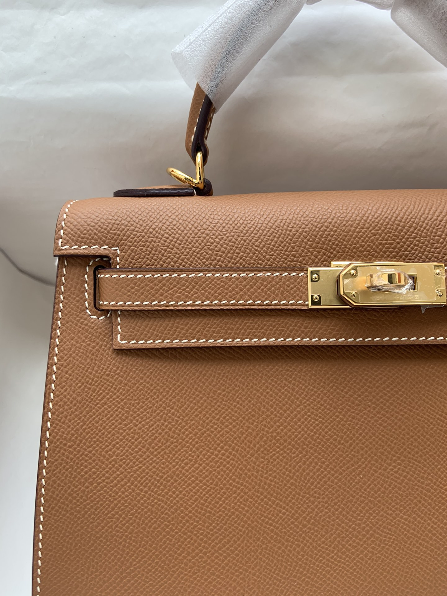 HERMÈS Kelly 25 Gold-tone Hardware