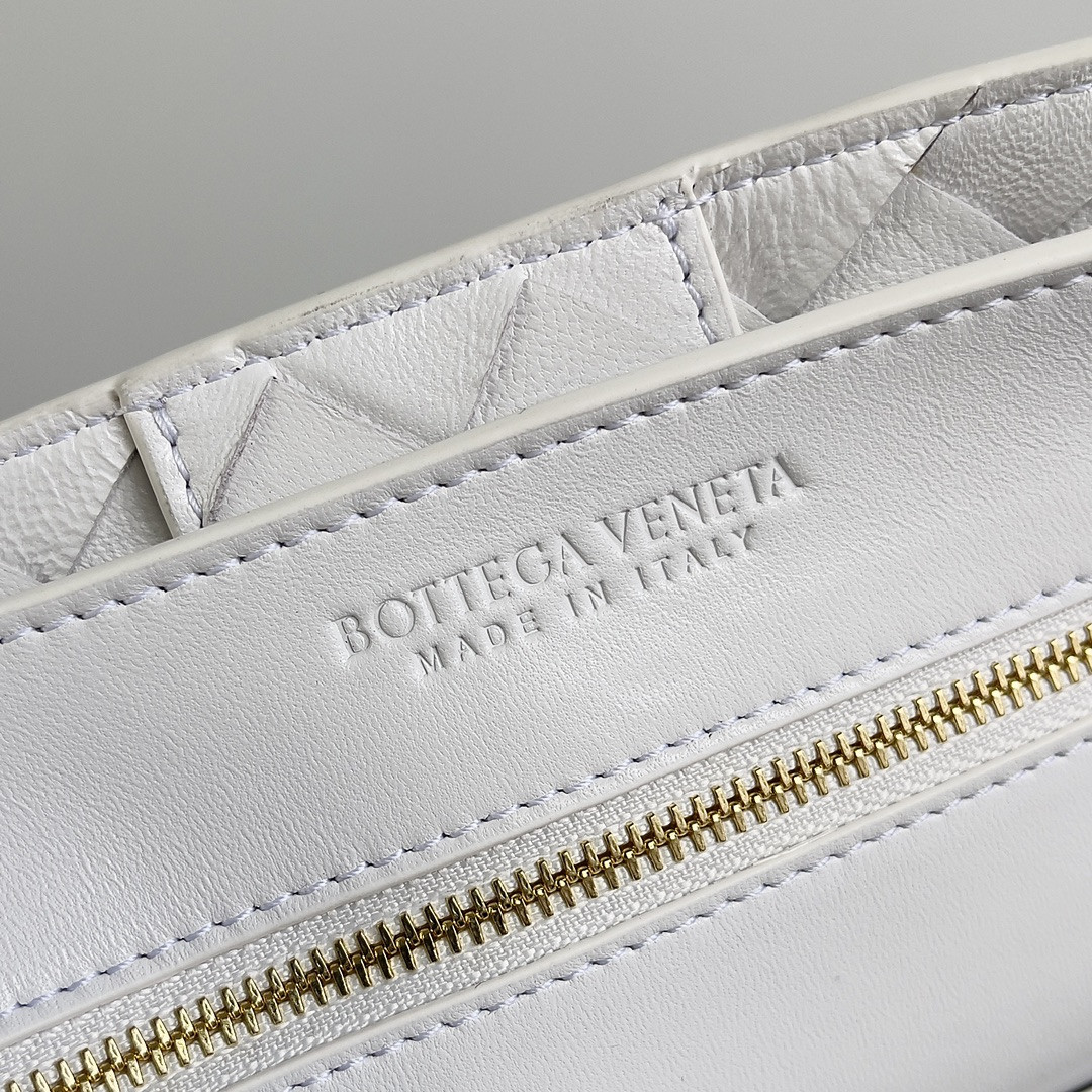 bo*te*ga Ve*ne*ta medium andiamo 32x25x11cm