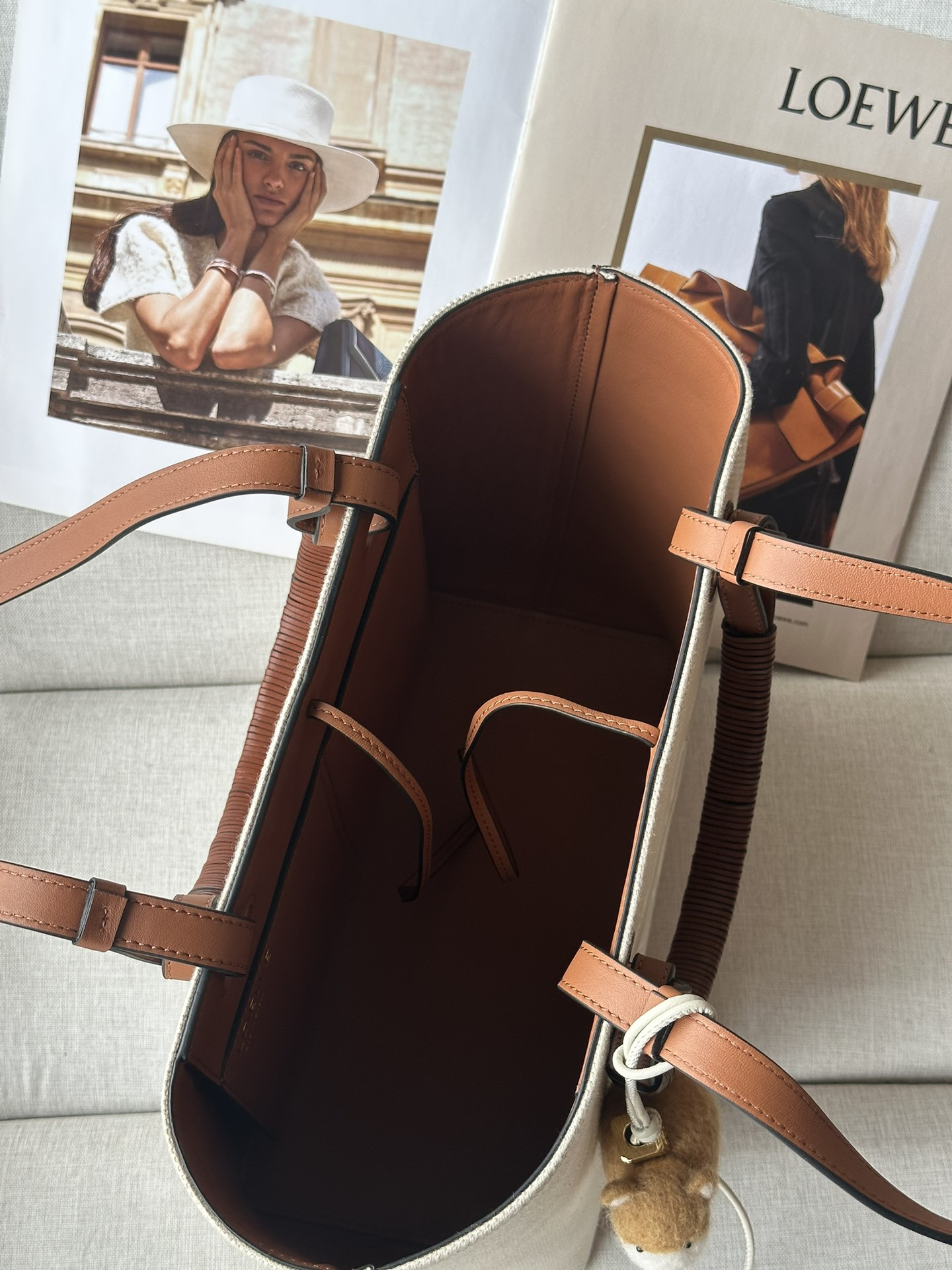 L0ew* anagram tote 29x14x25cm