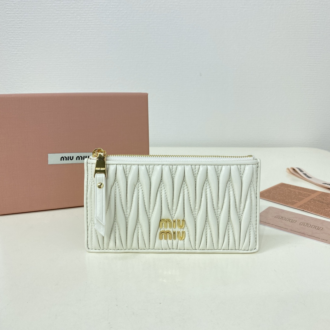 Miu Miu Matelassé nappa leather card holder 8X15cm