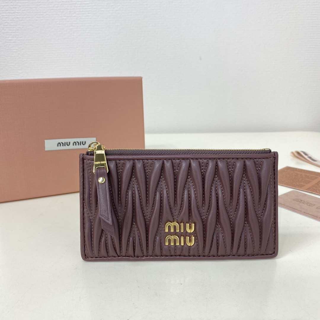 Miu Miu Matelassé nappa leather card holder 8X15cm