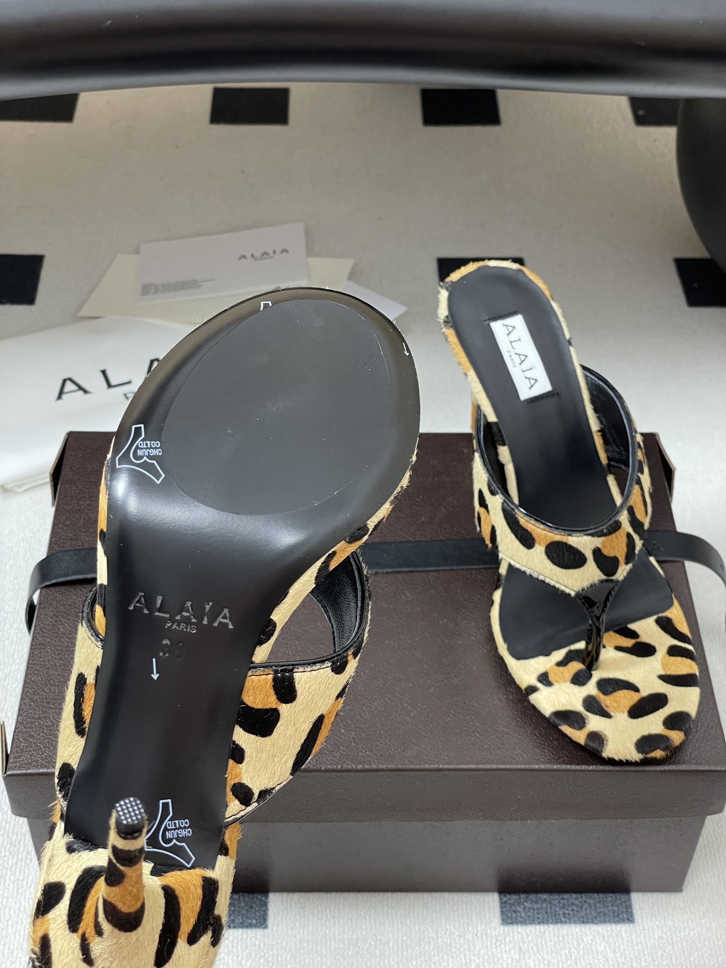 UA Alaia Triangle Flat Slides 9cm Heel(Customized Size 7-10 days production time)