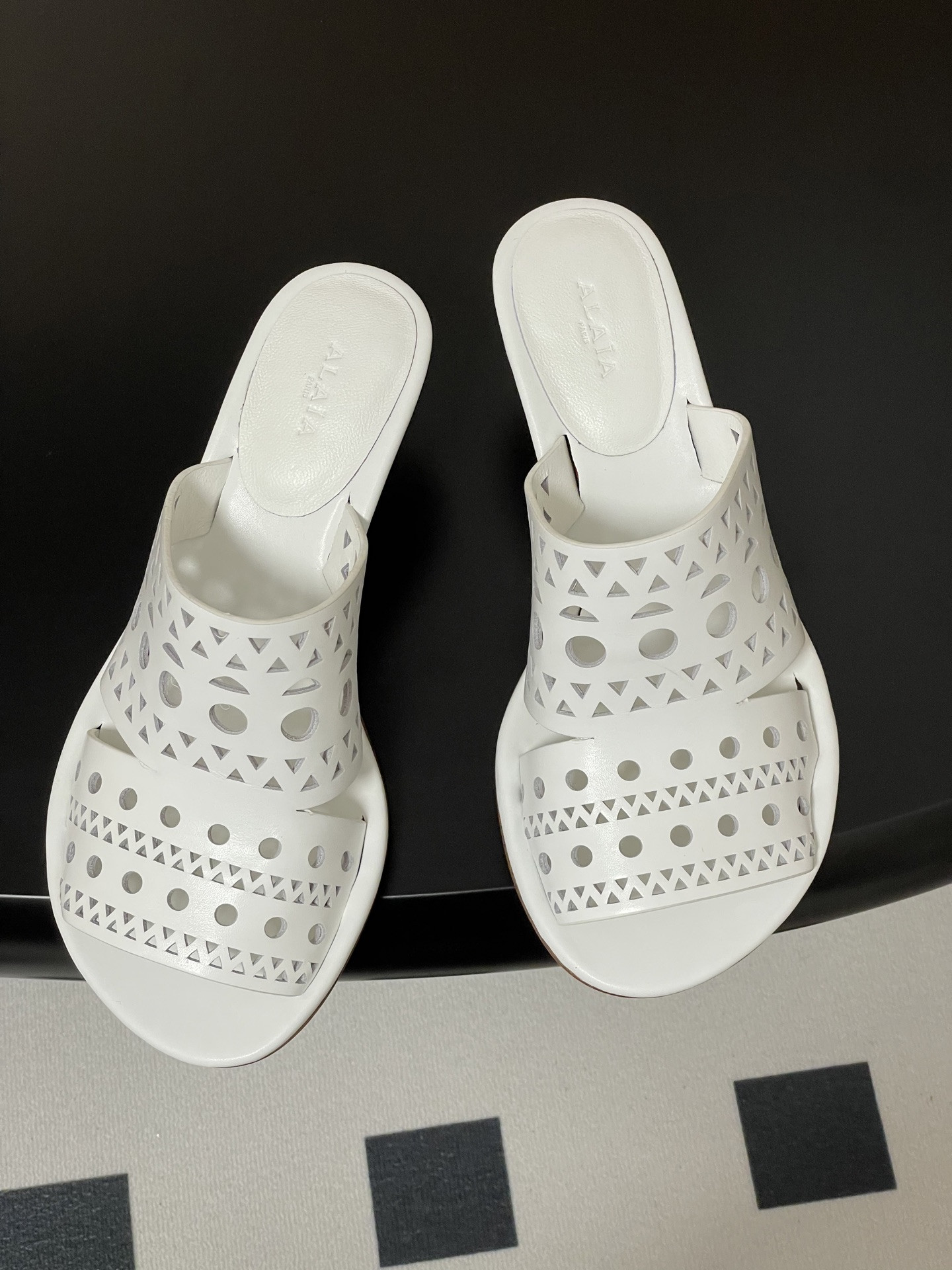 UA Alaia Heeled slippers 5.5cm Heel(Customized Size 7-10 days production time)