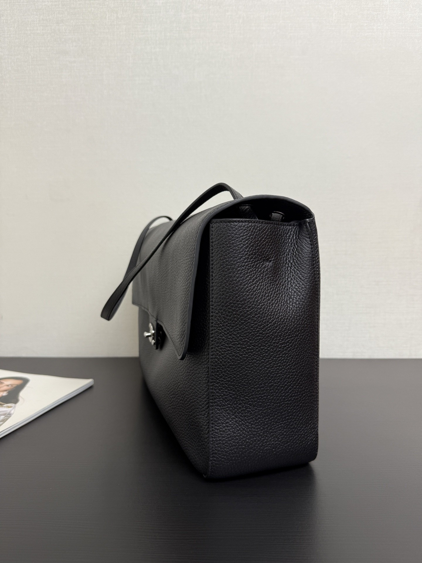 Ch**el maxi flap bag as6233 26x38.5x11cm