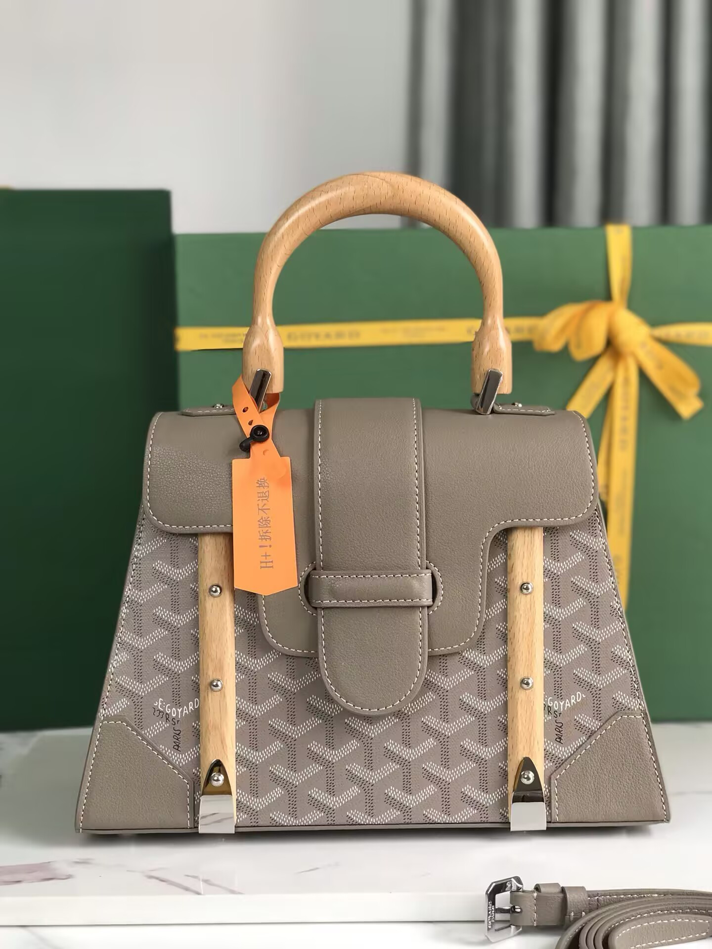 G09ard saïgon small bag 28x20x12cm