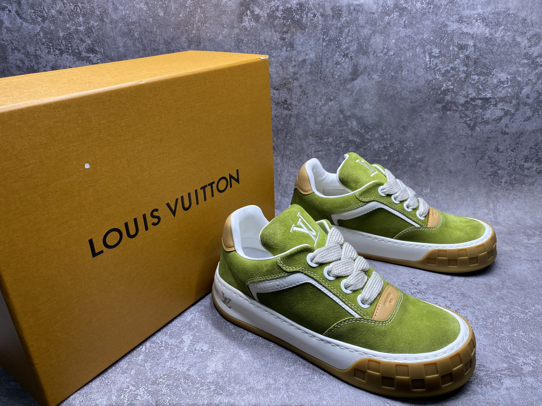 UA LV Tilted Sneaker