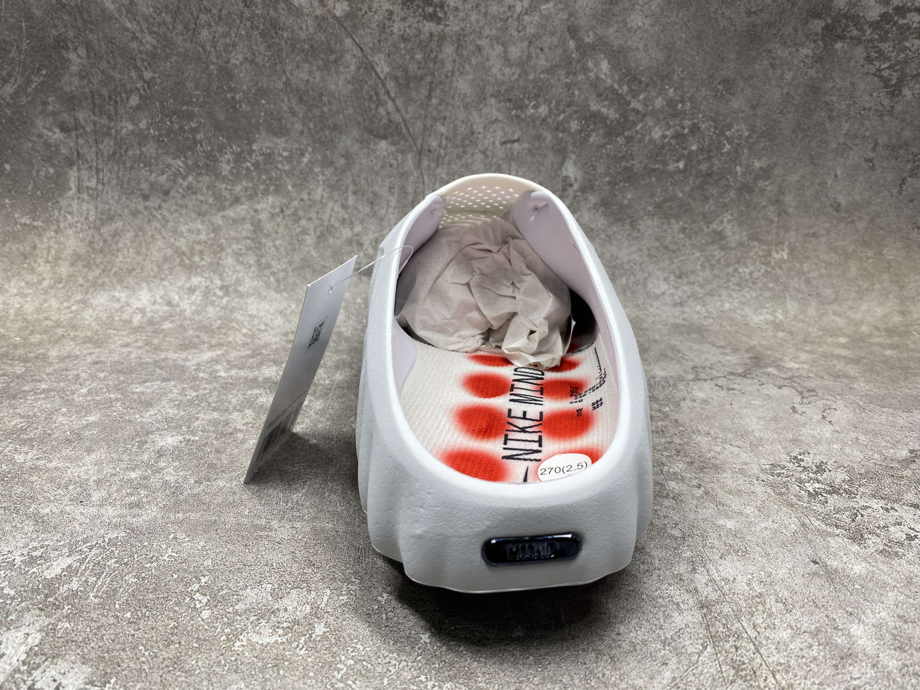 Nike Mind 001 Slide (Runs one size small)