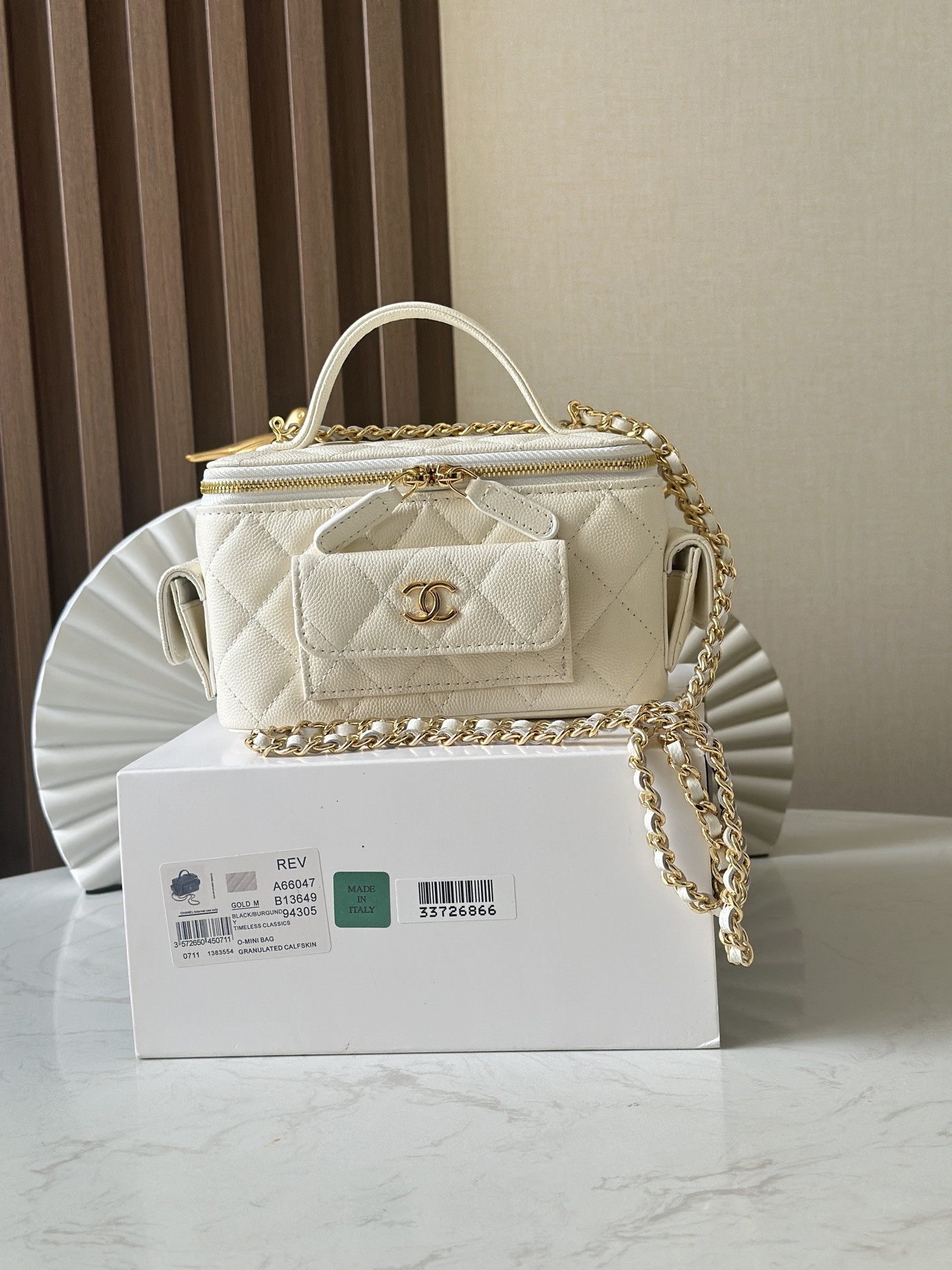 Ch**el vanity case 17cm