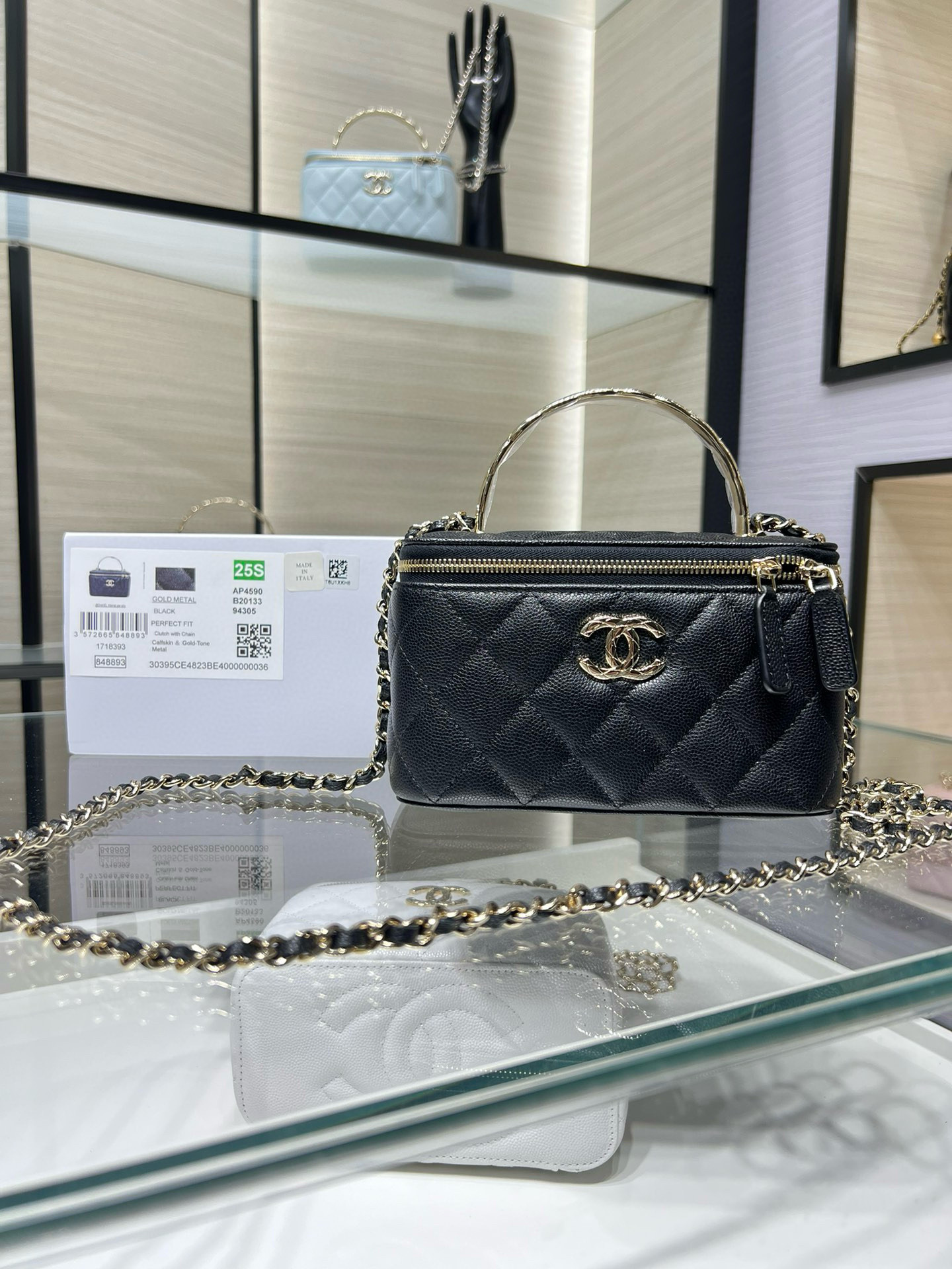 Ch**el clutch with chain ap4590 17x9.5x8cm