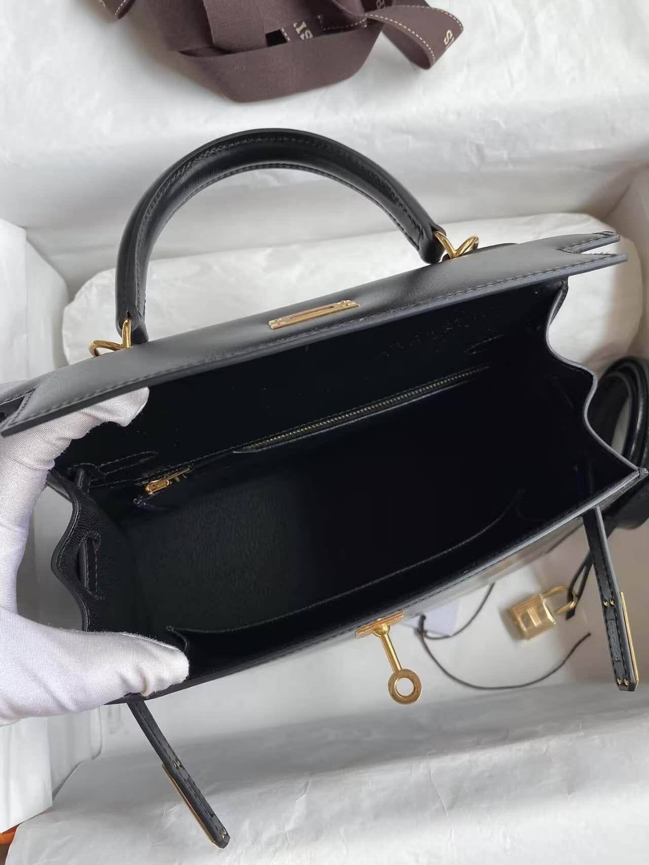 HERMÈS Kelly 25 28