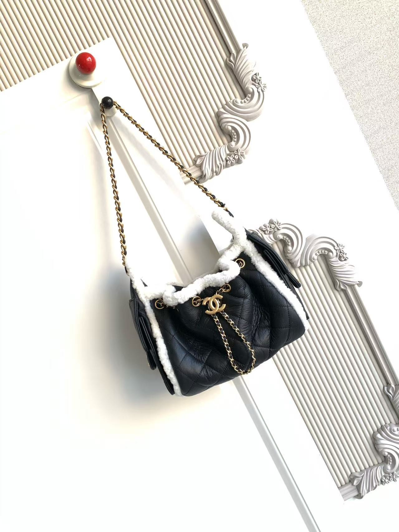 Ch**el 25c bucket bag 20x22x12.5cm